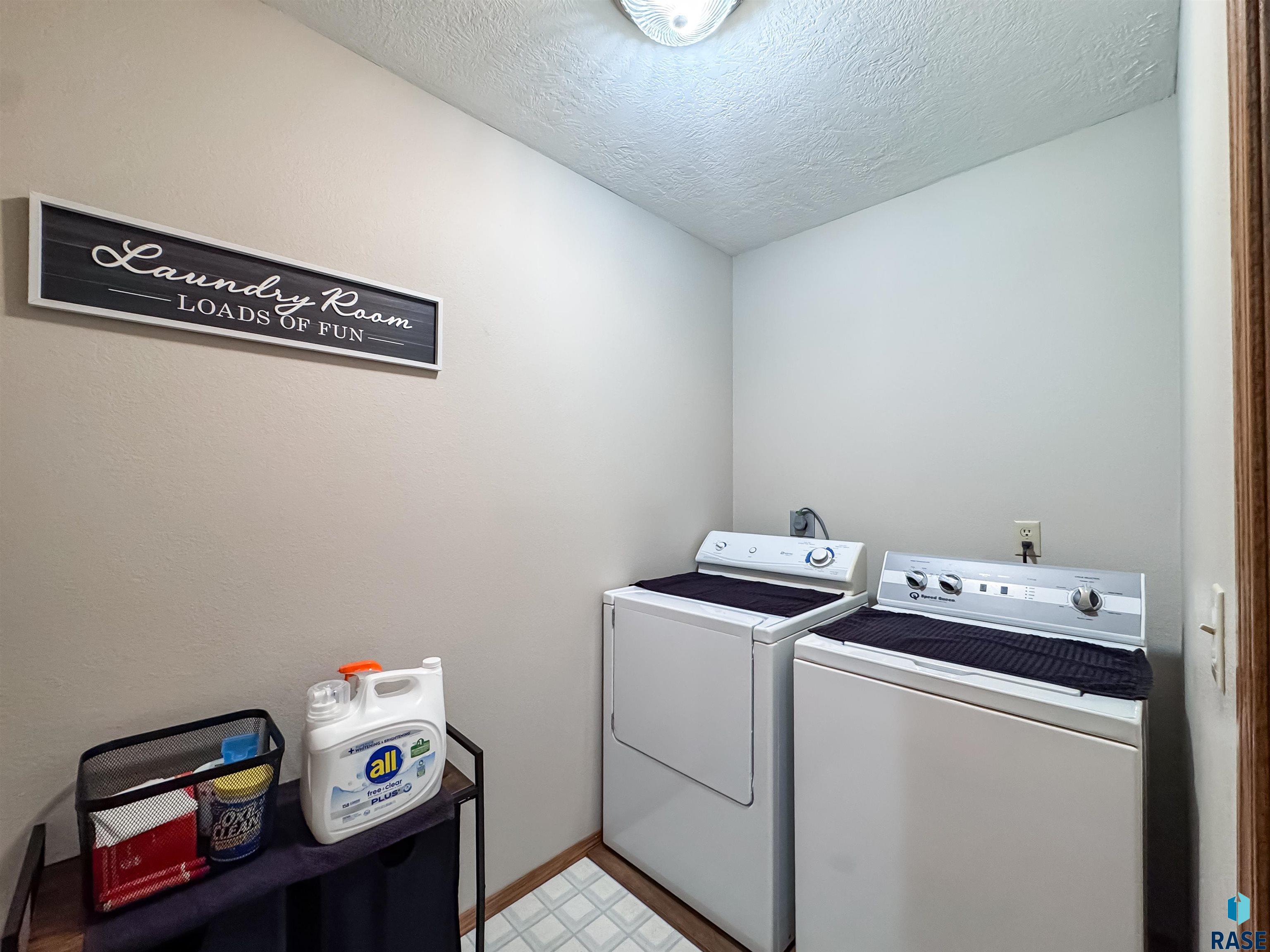 900 S Parkview Blvd Boulevard