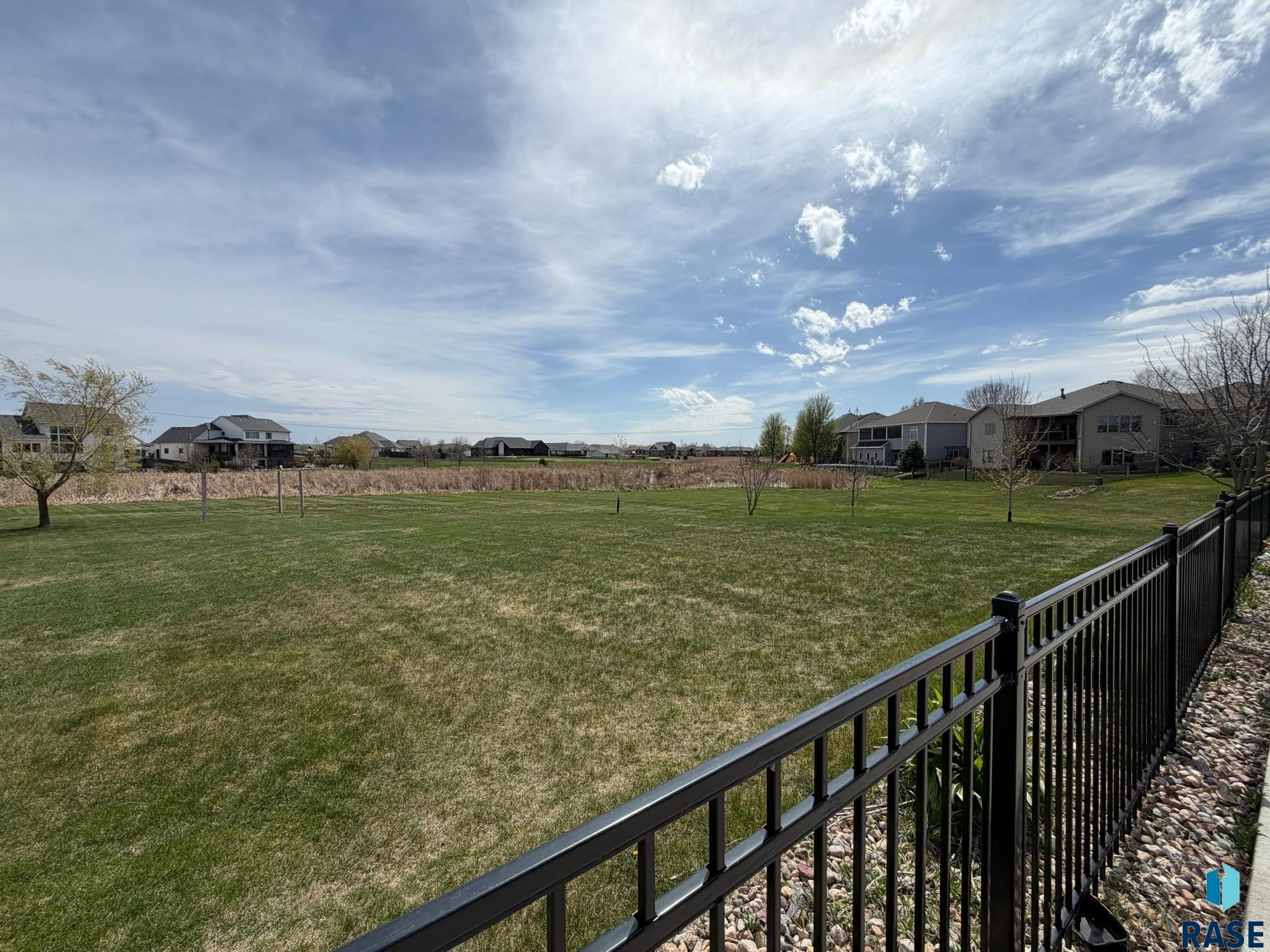 2709 W 90th St Street