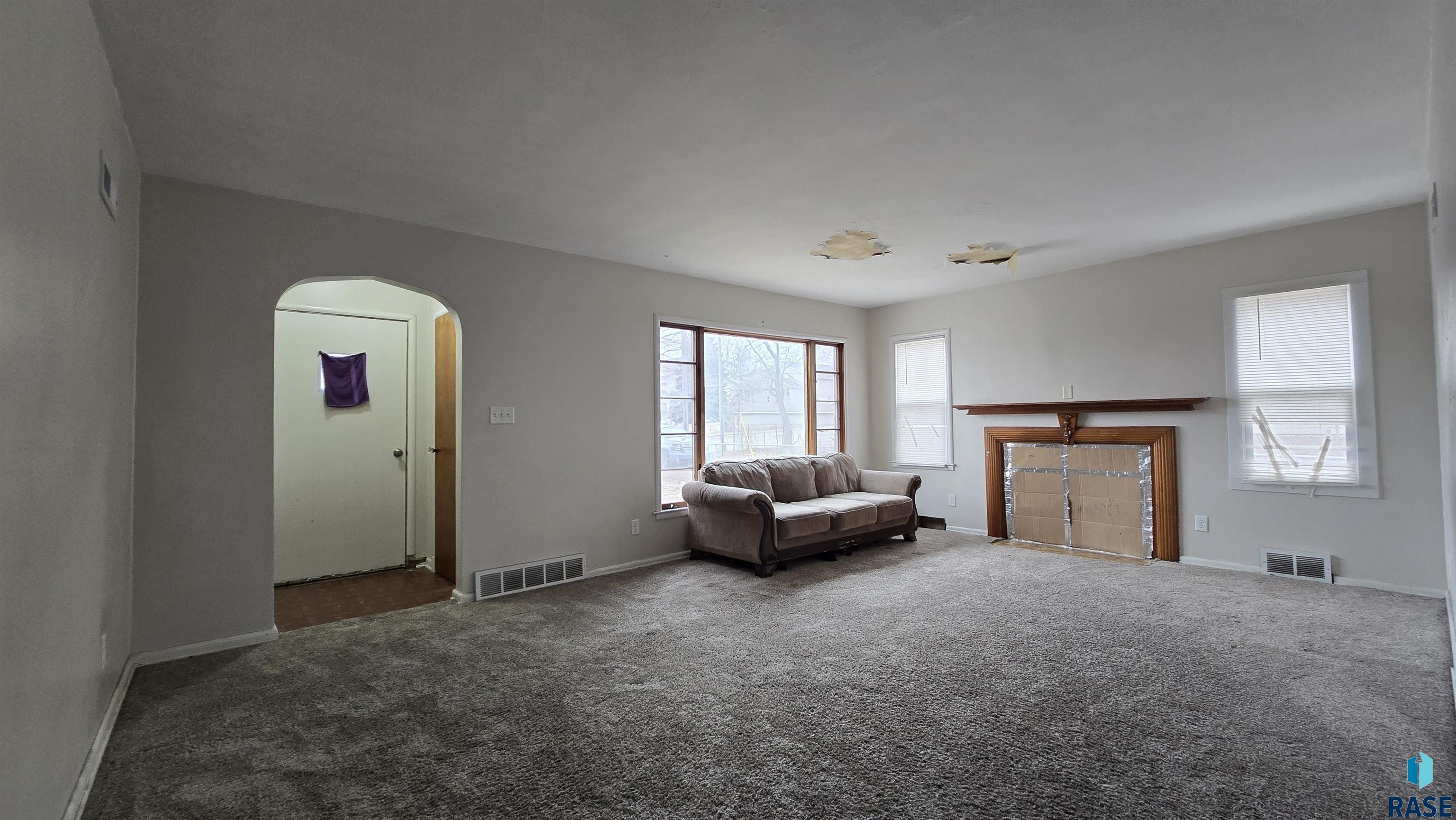 813 Sycamore Ave, Sioux Falls