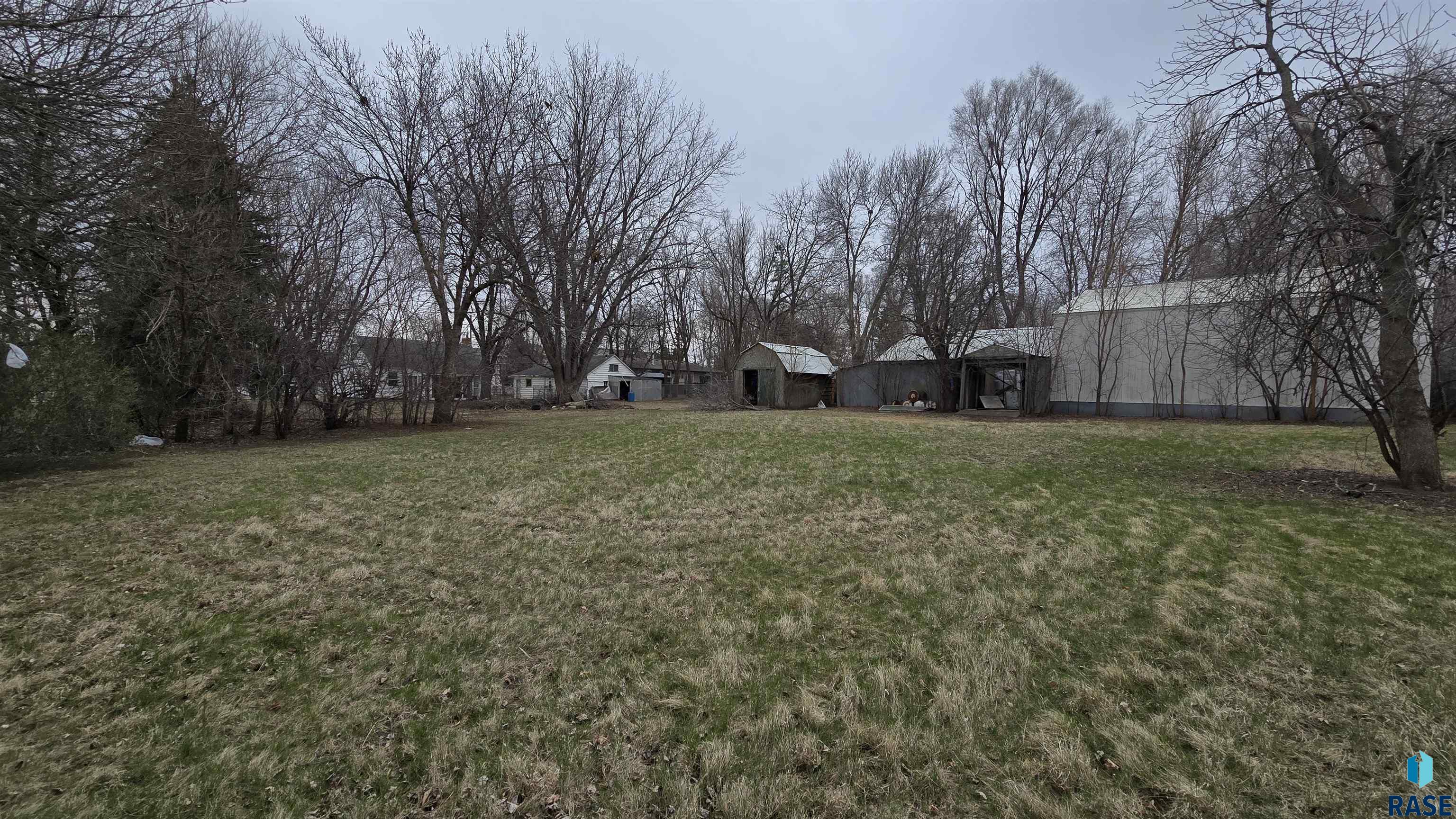 813 Sycamore Ave, Sioux Falls