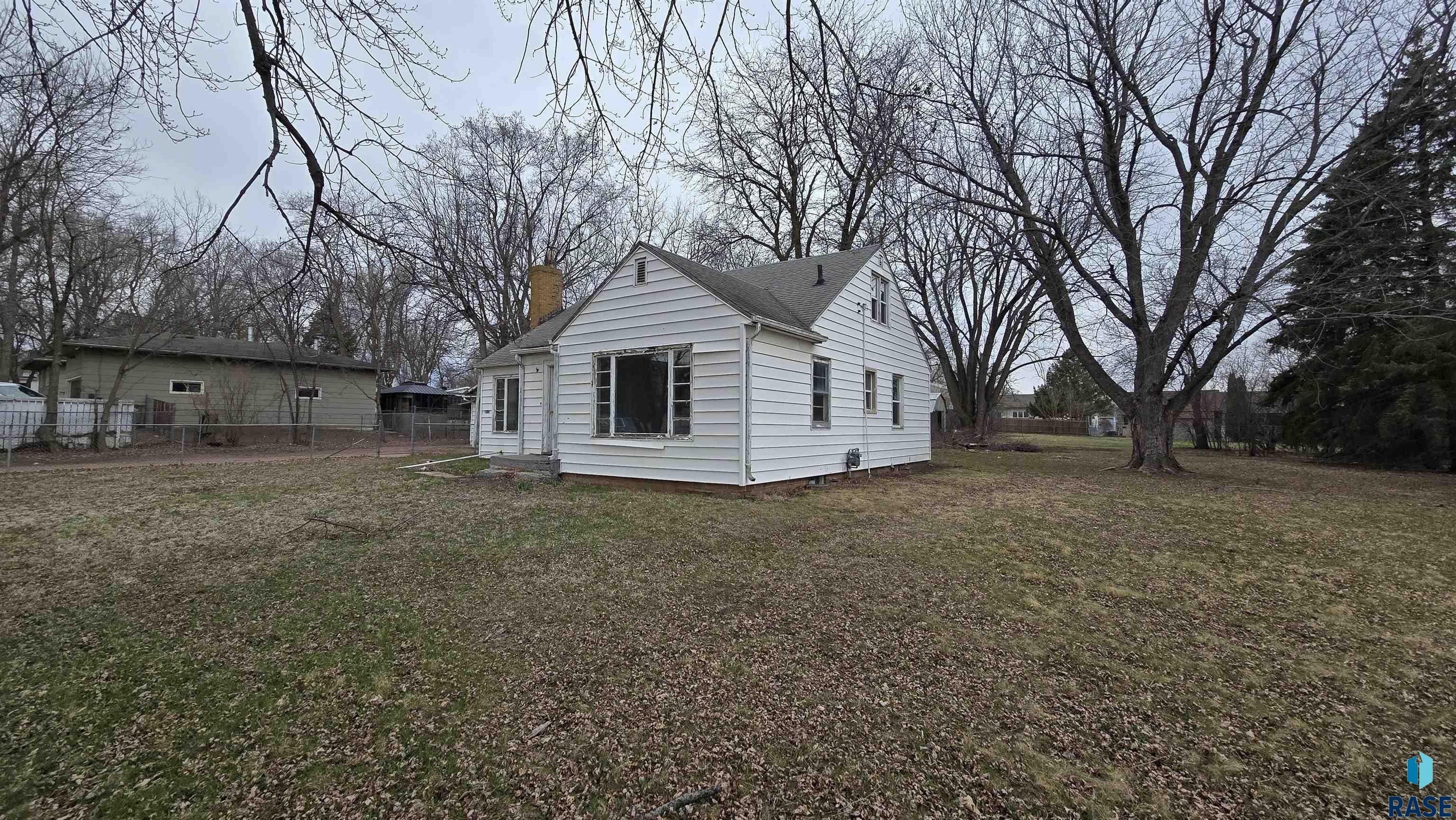813 Sycamore Ave, Sioux Falls