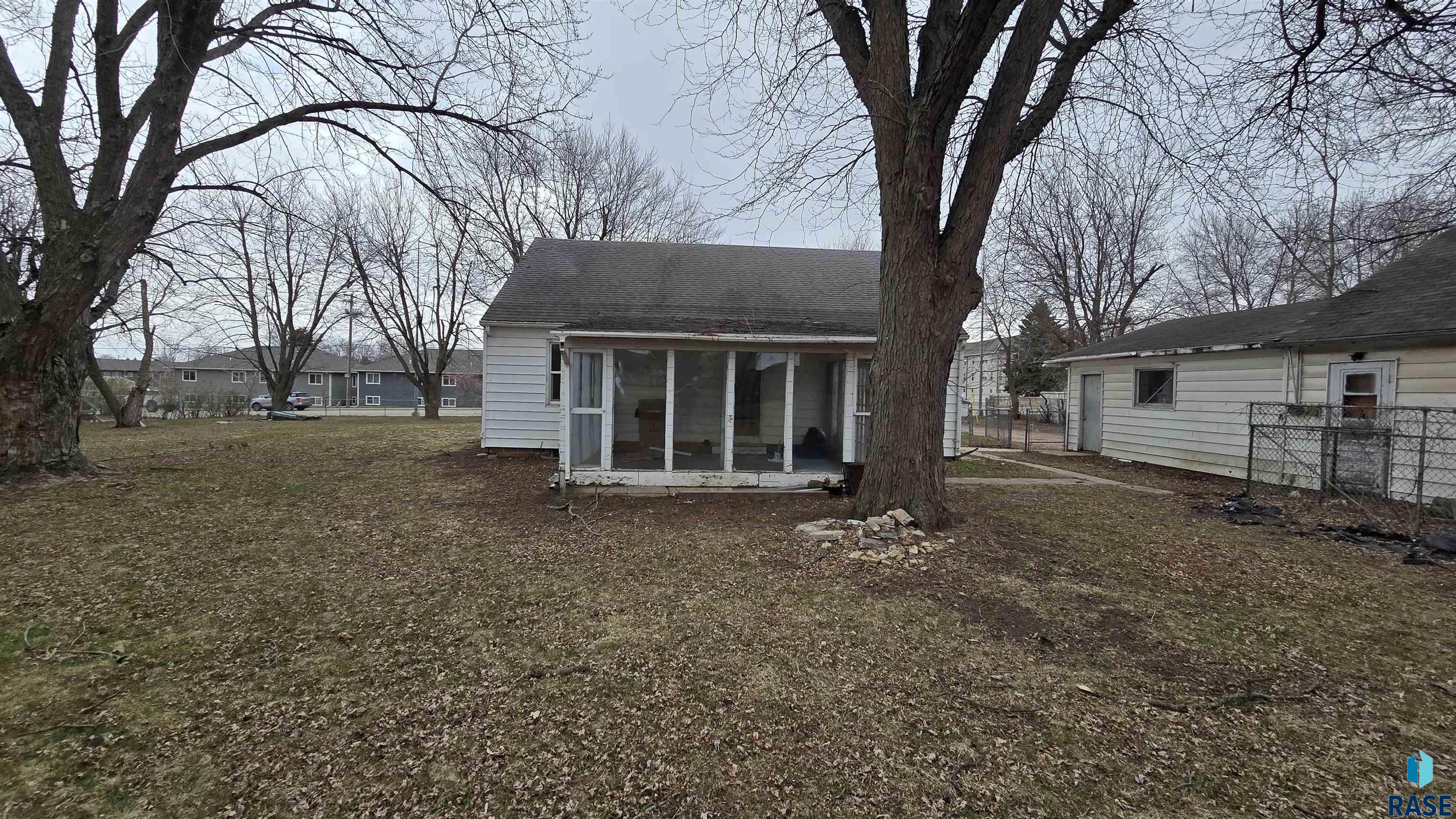 813 Sycamore Ave, Sioux Falls