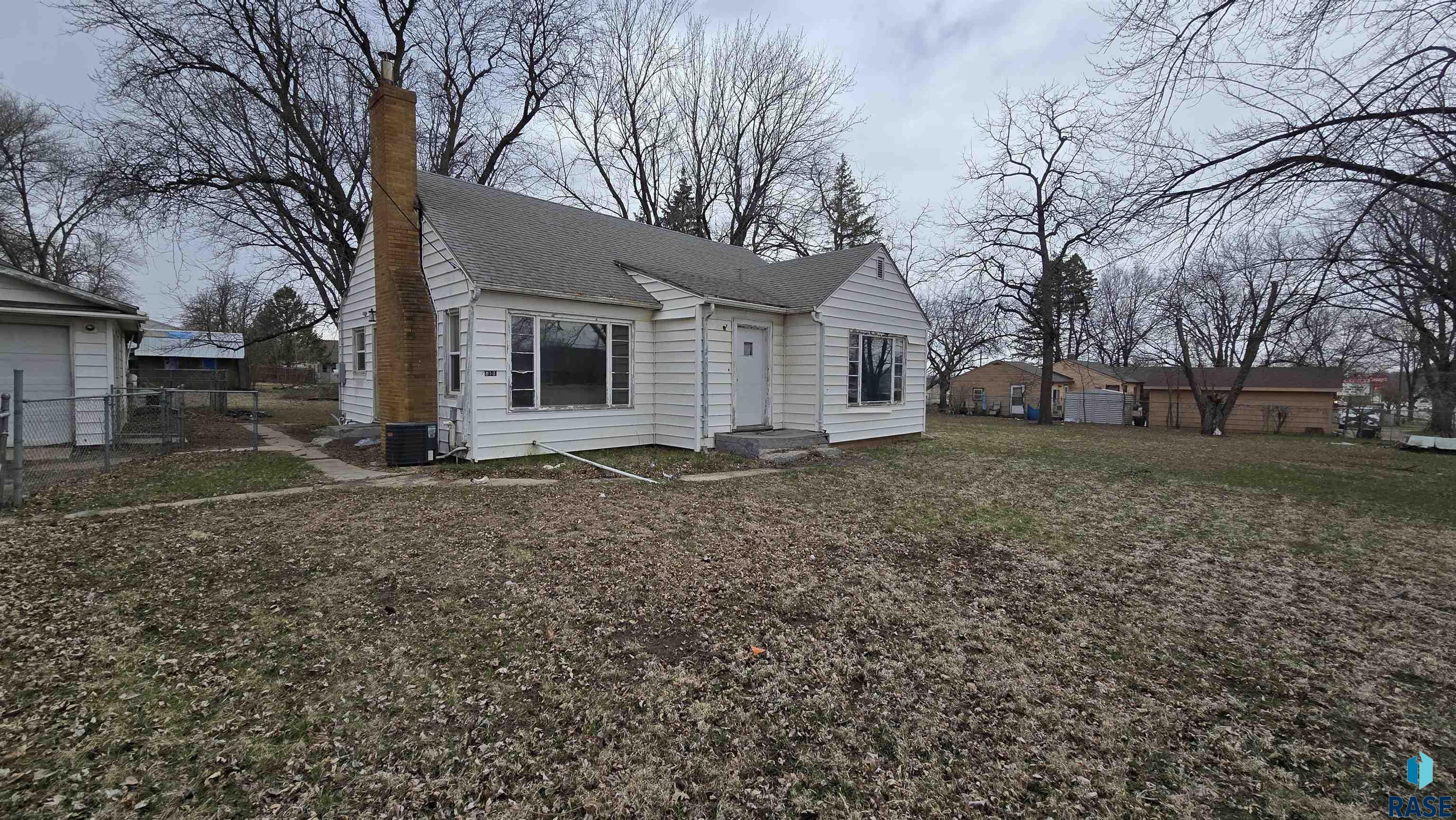 813 Sycamore Ave, Sioux Falls