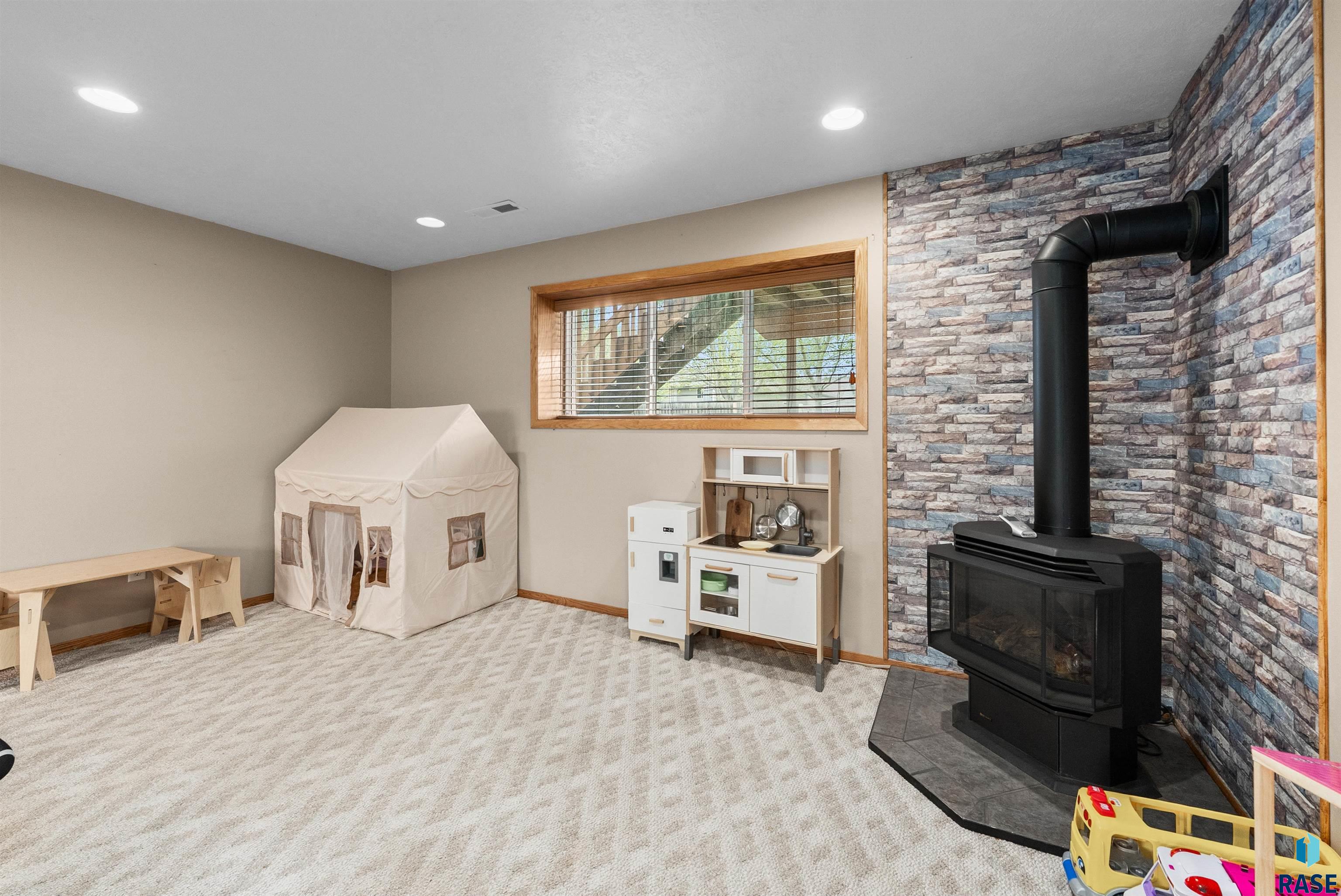 5527 S Wexford Ct Court