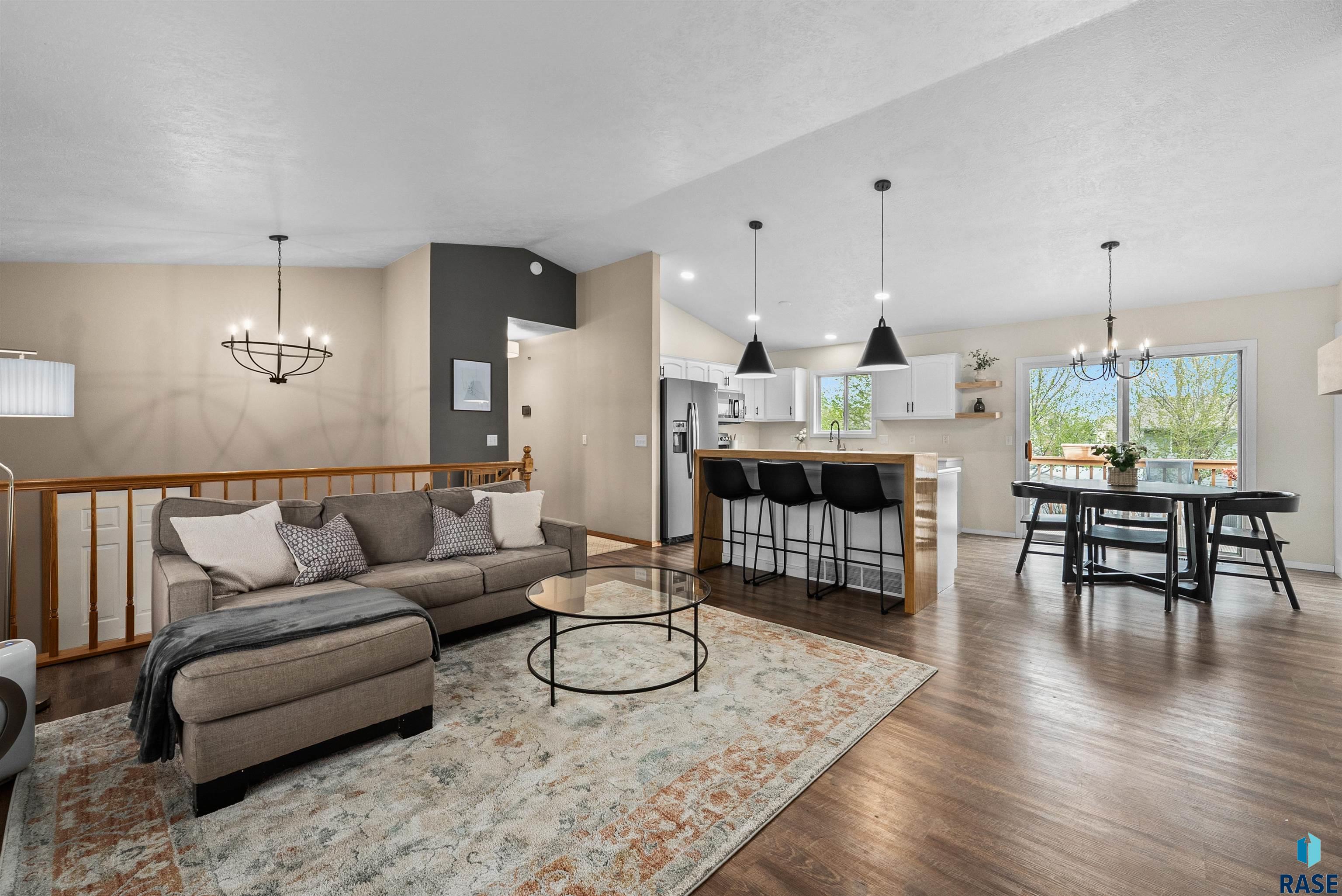 5527 S Wexford Ct Court