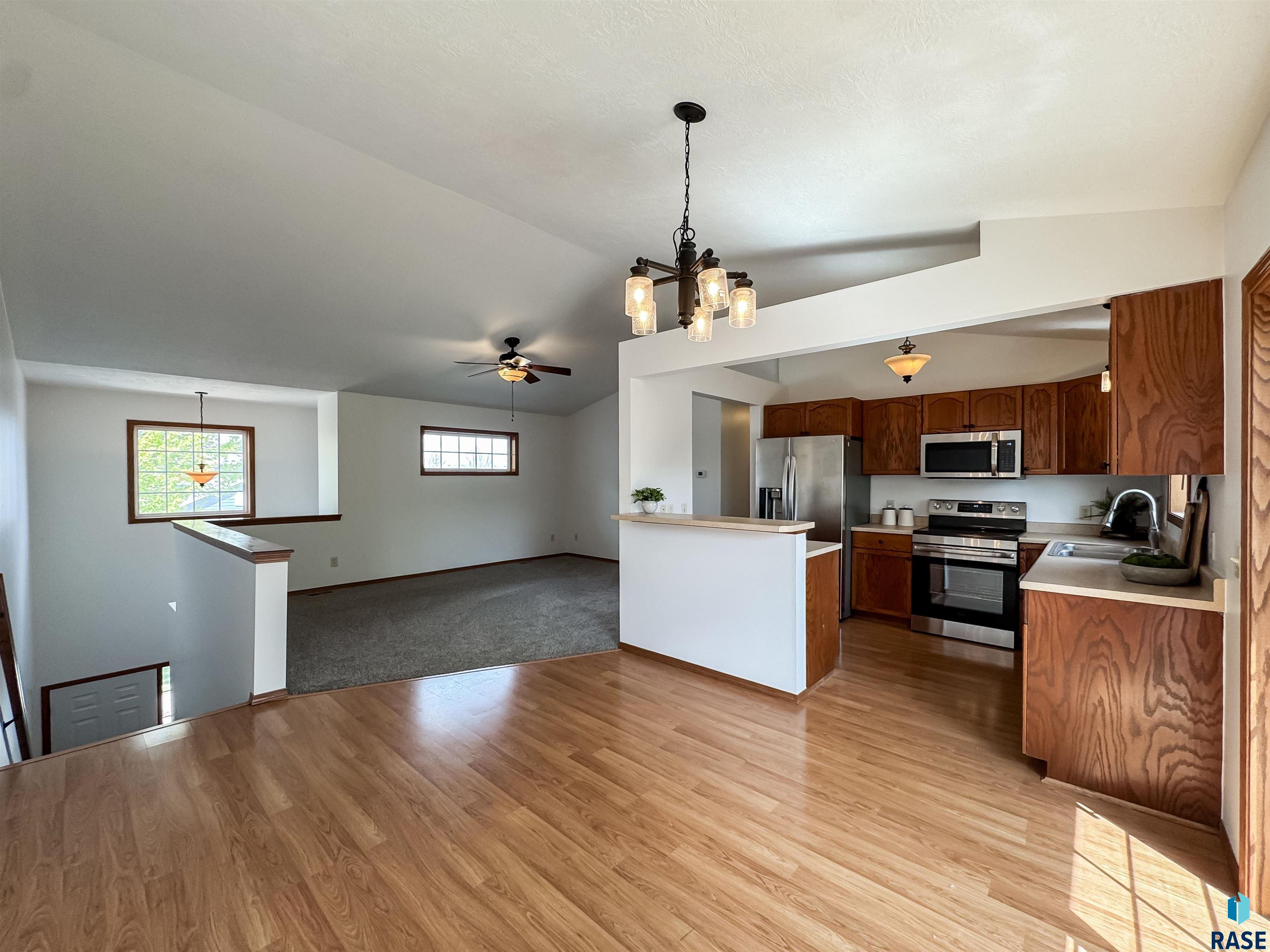1419 N Conifer Pl Place
