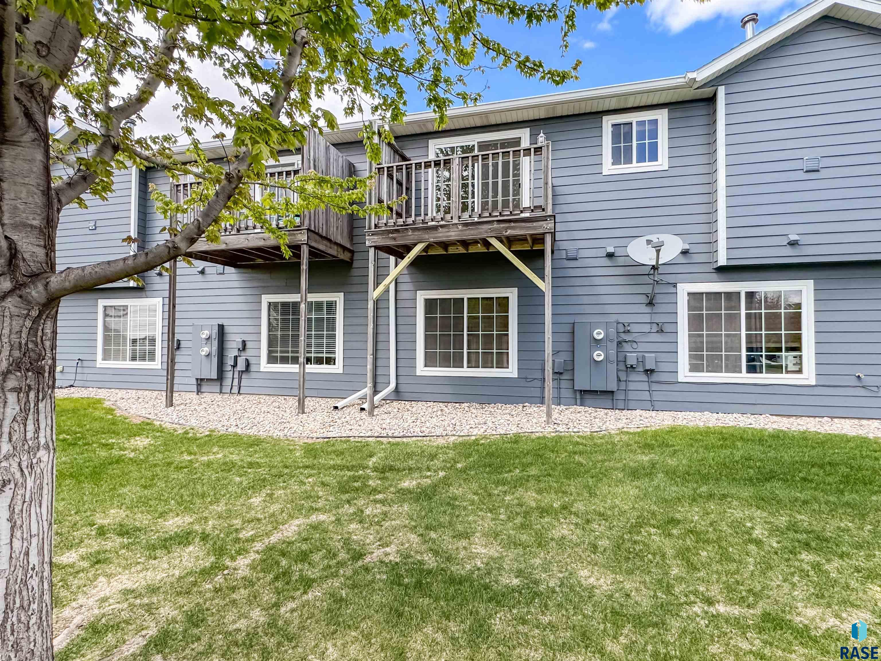 1419 N Conifer Pl Place