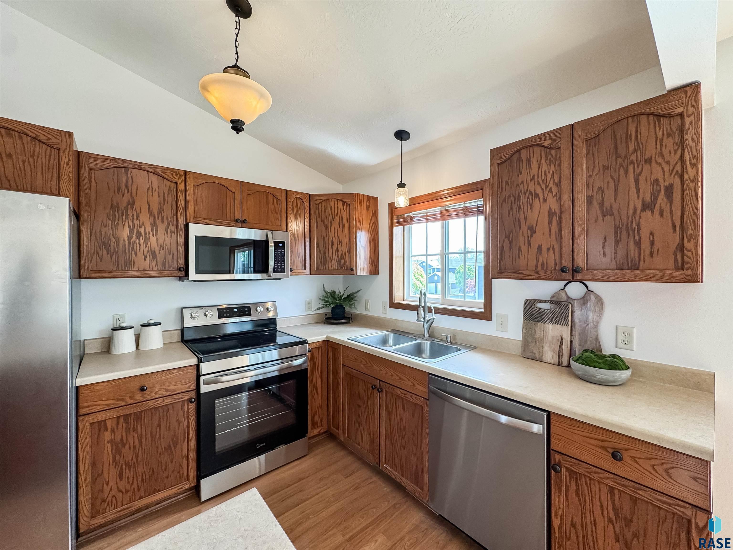 1419 N Conifer Pl Place