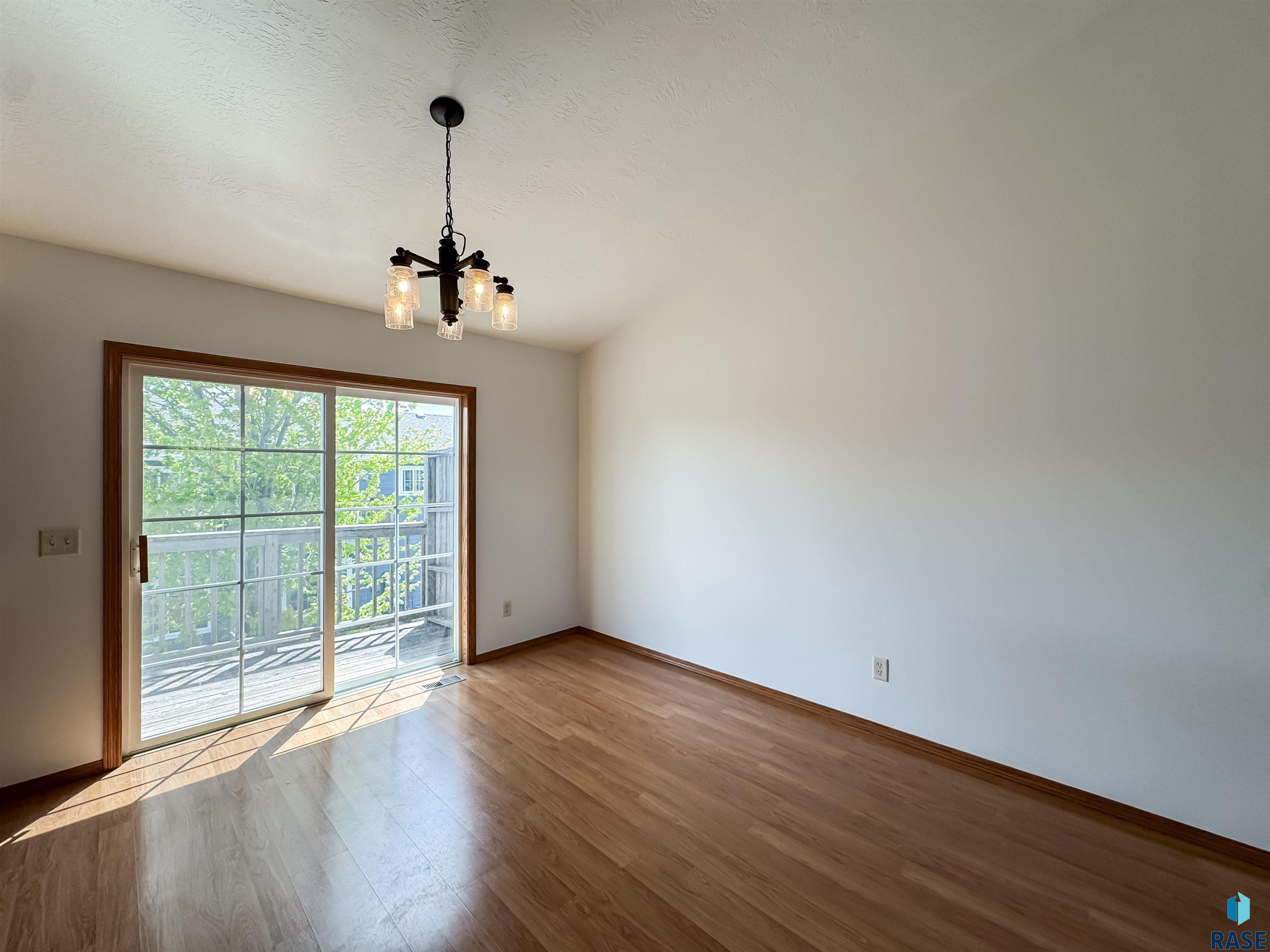 1419 N Conifer Pl Place