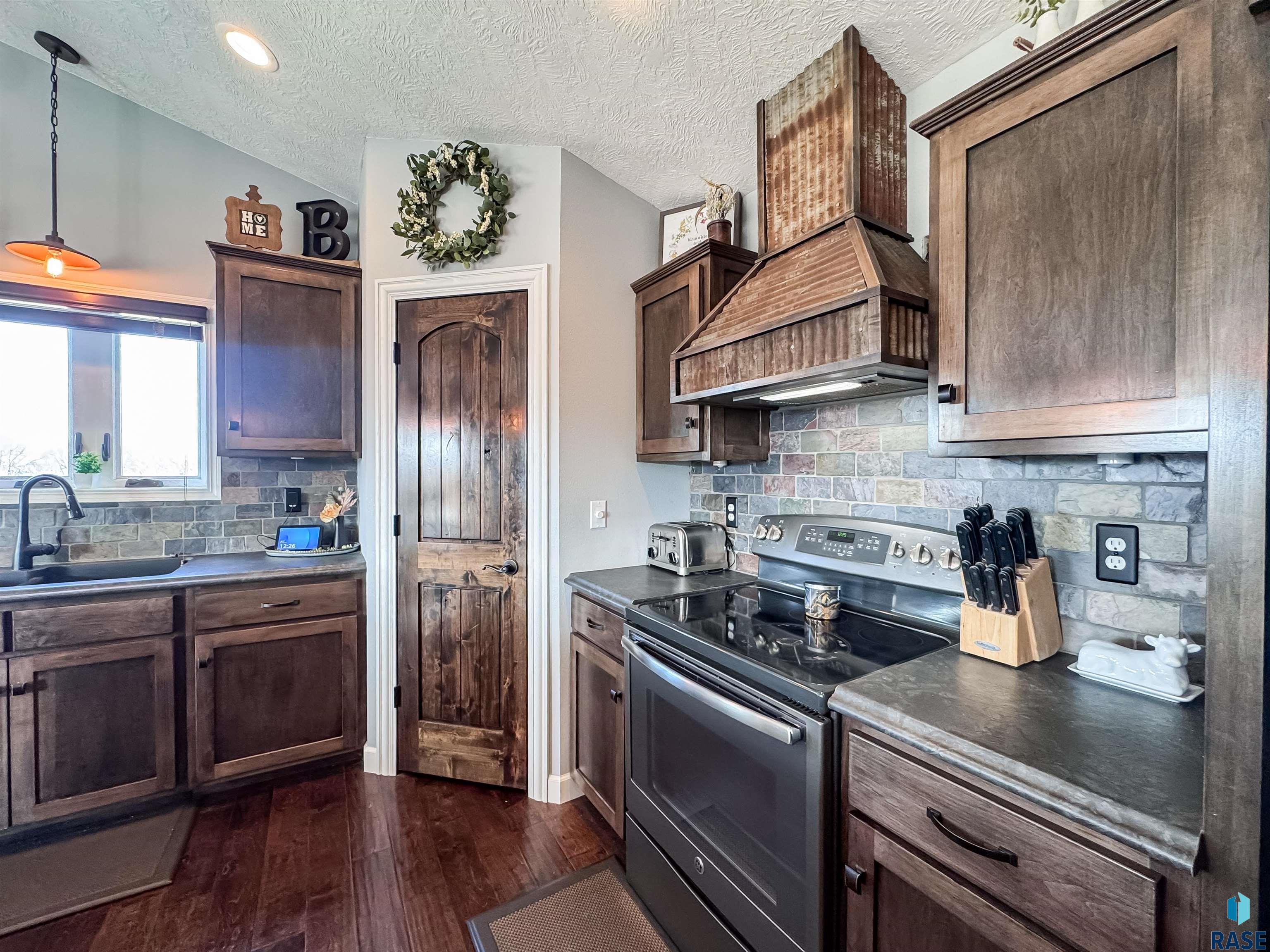 25785 Frederick Cir Circle