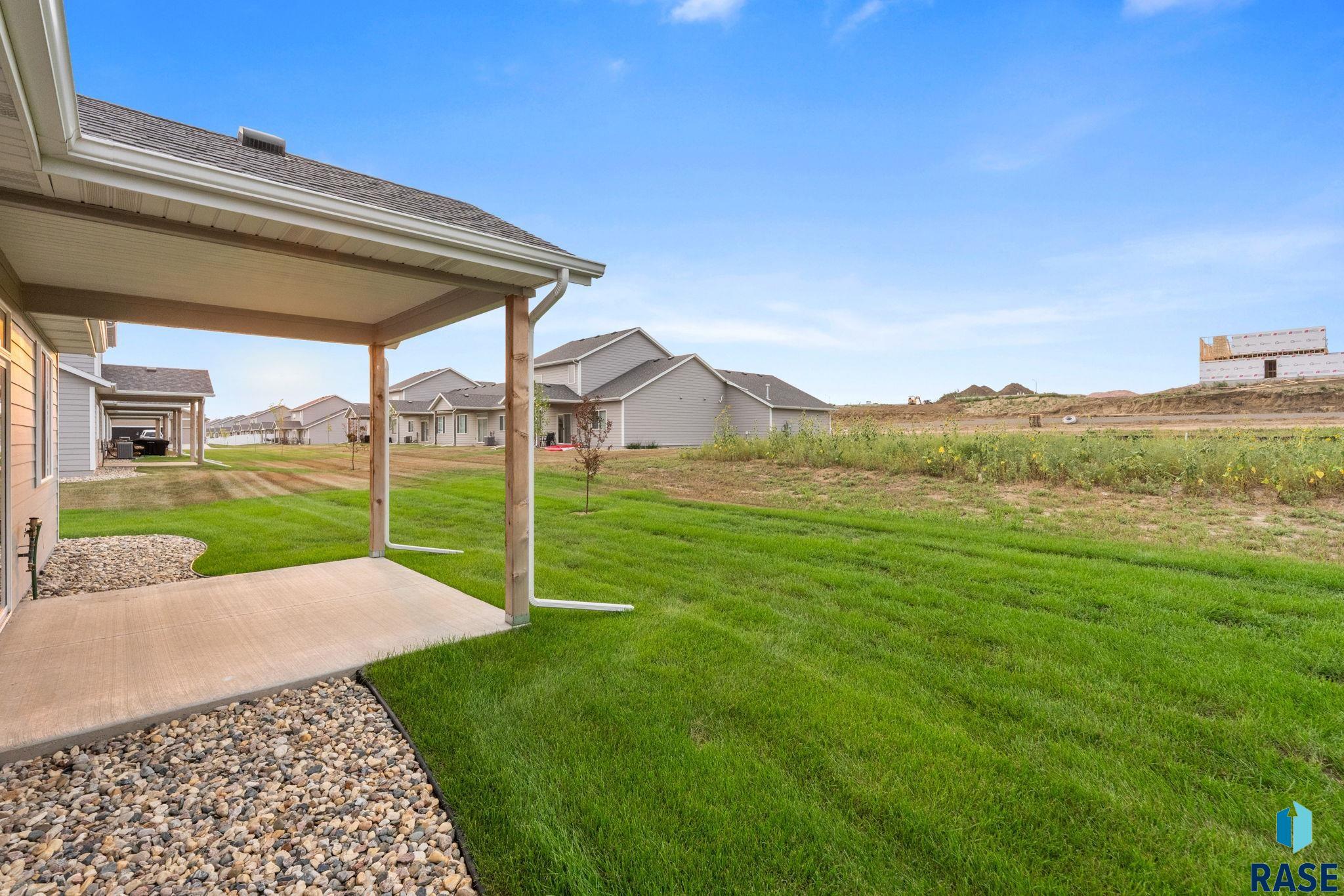 7240 Waters Edge Pl, Sioux Falls