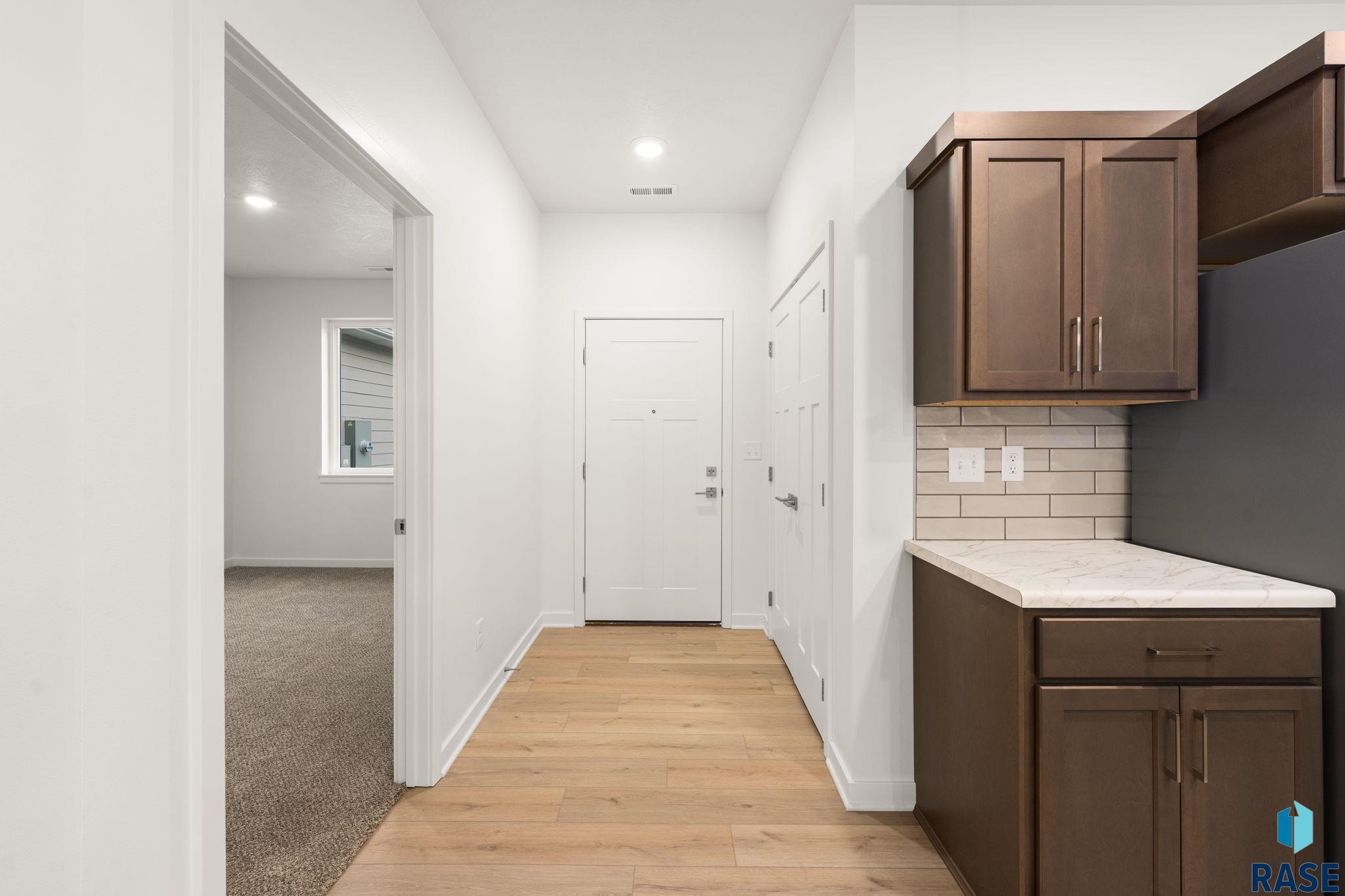 7240 Waters Edge Pl, Sioux Falls