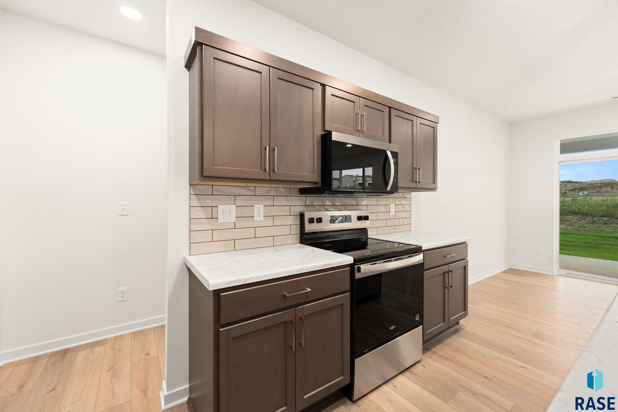 7240 Waters Edge Pl, Sioux Falls