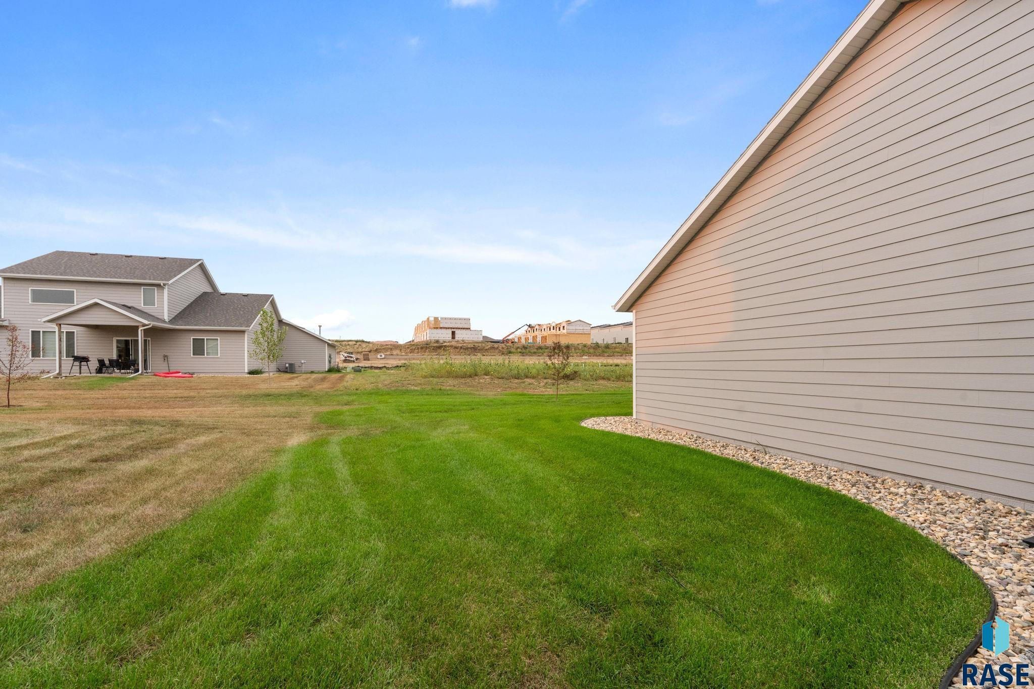 7240 Waters Edge Pl, Sioux Falls
