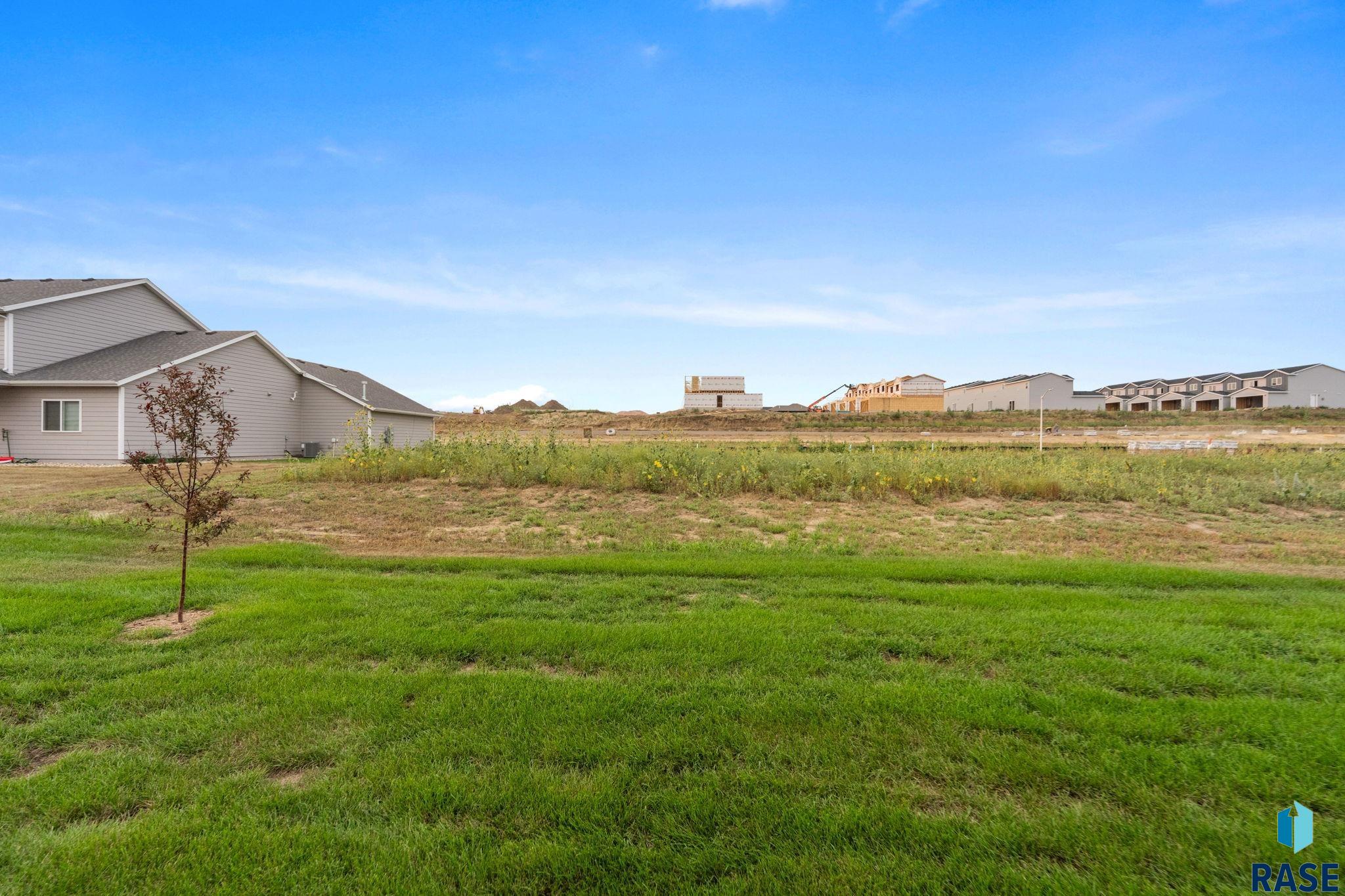 7240 Waters Edge Pl, Sioux Falls