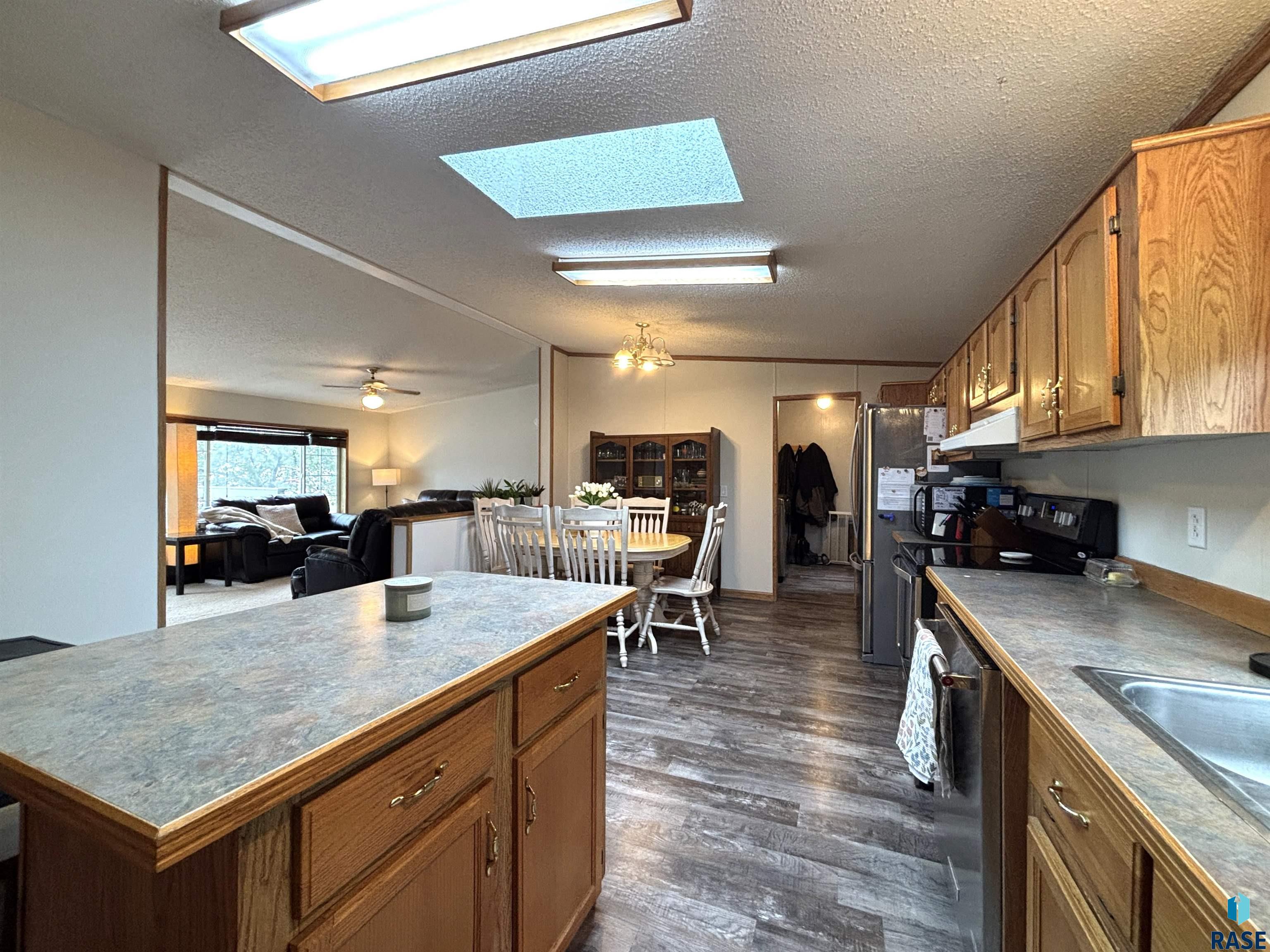 120 W 4th Ave Avenue