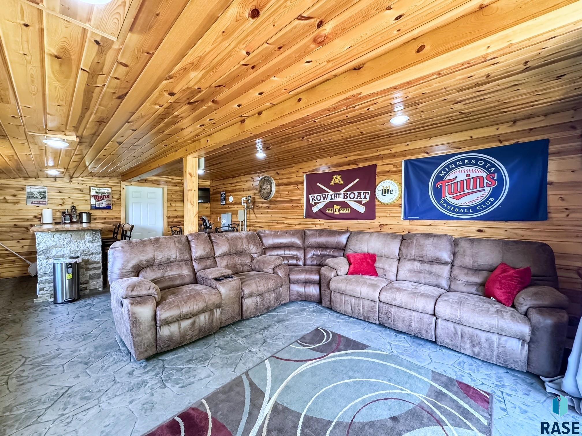 1324 W Meadowbrook Trl Trail
