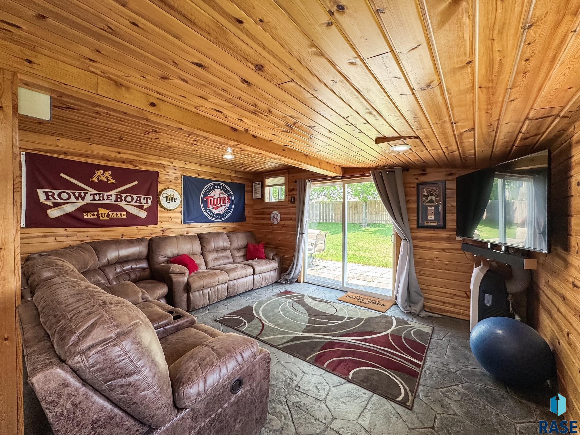 1324 W Meadowbrook Trl Trail