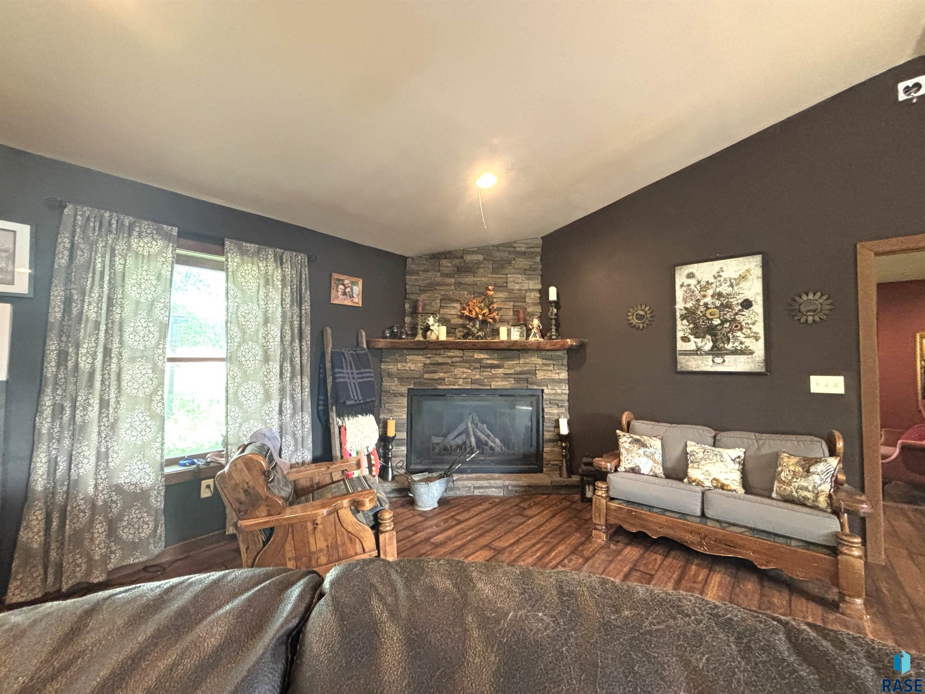 324 2nd St Sw Street SW