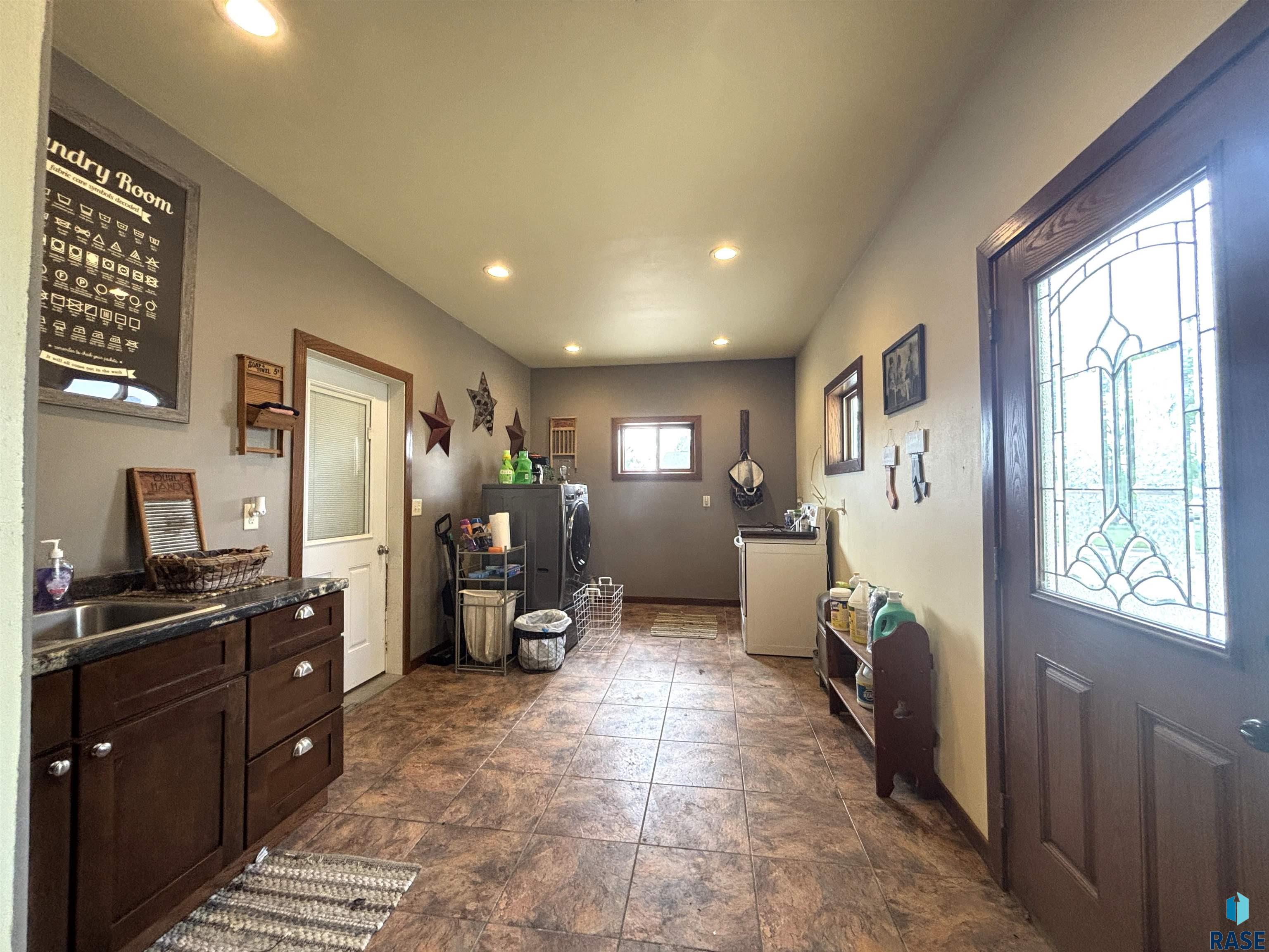 324 2nd St Sw Street SW