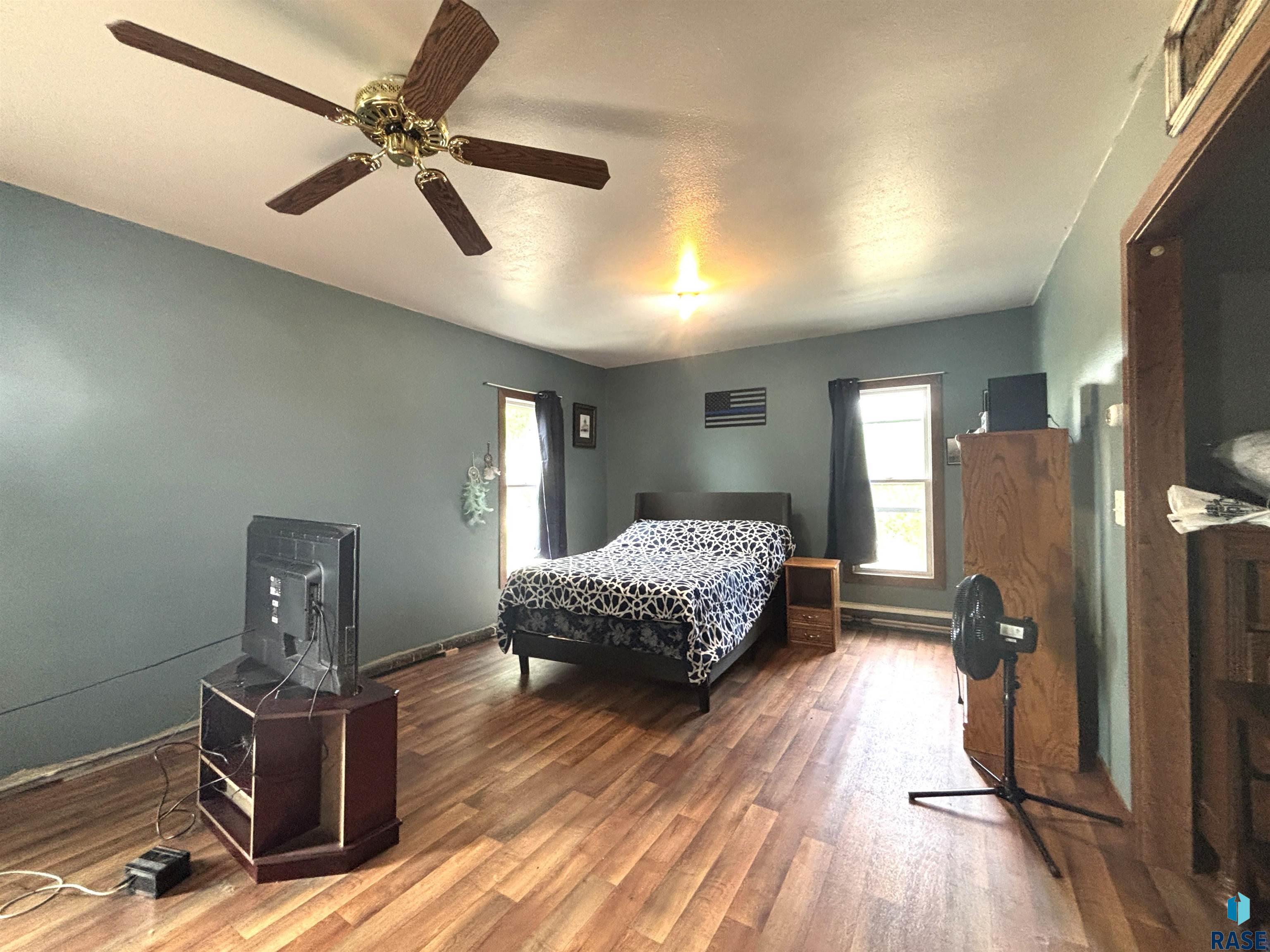 324 2nd St Sw Street SW