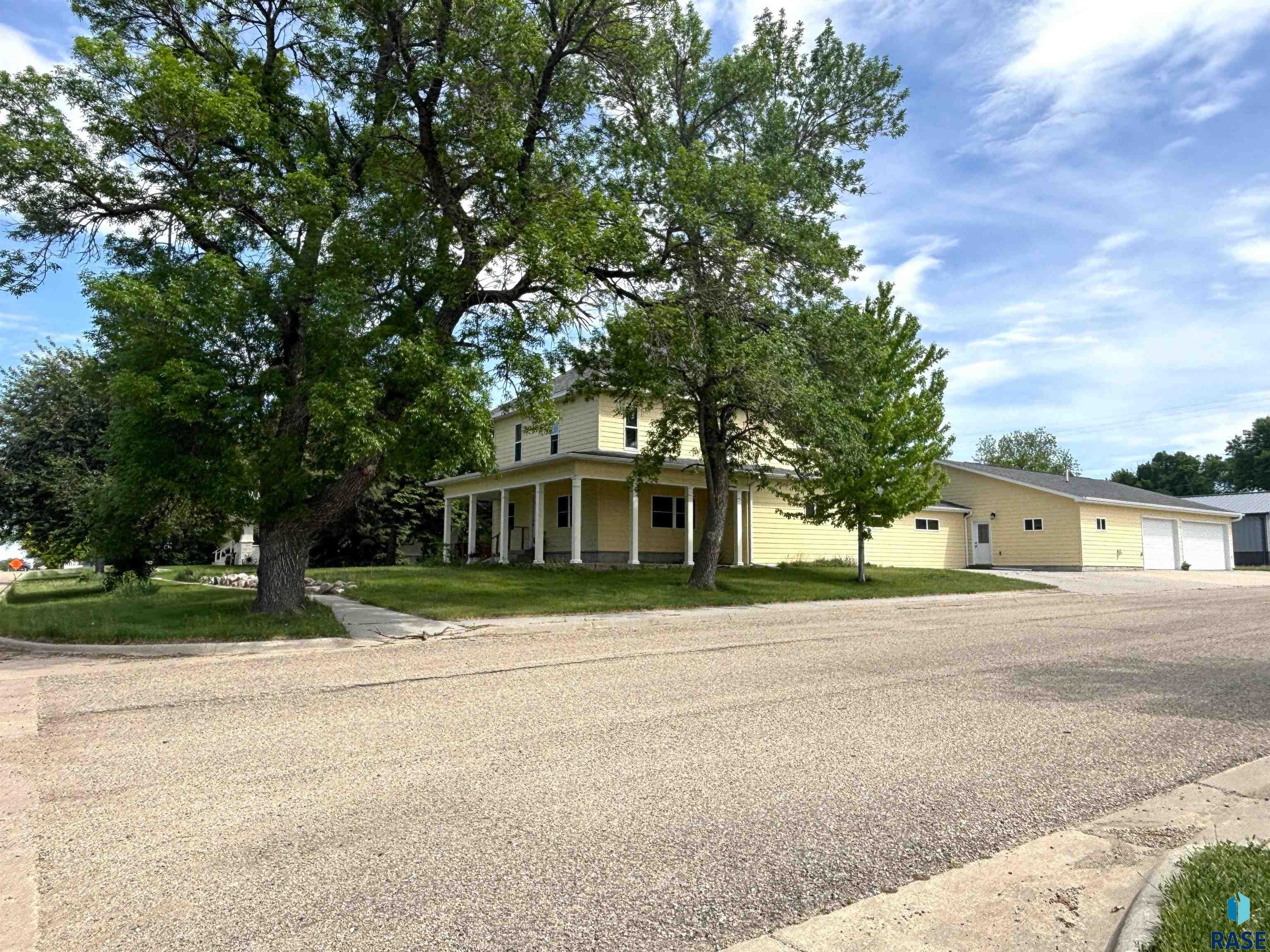 324 2nd St Sw Street SW