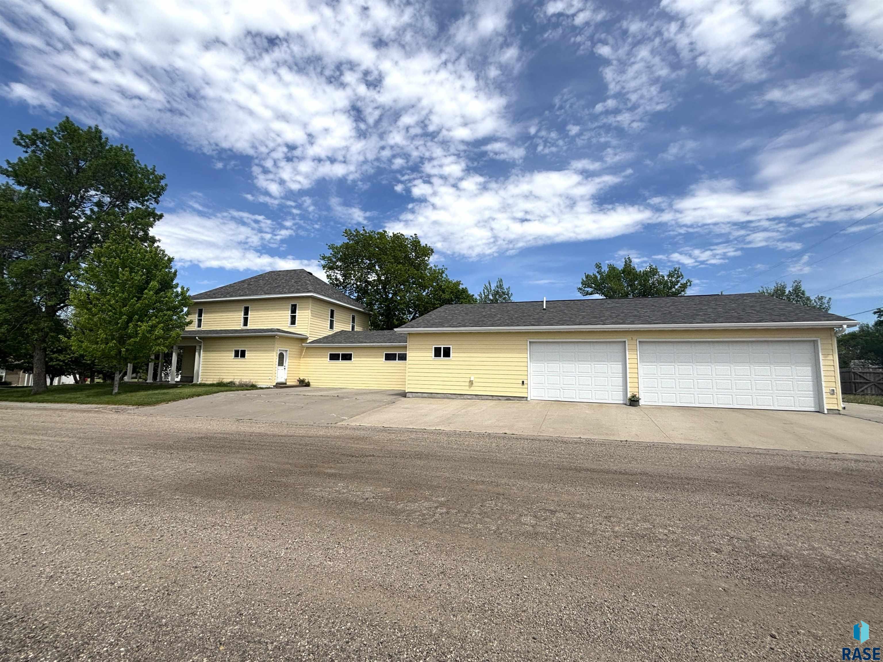 324 2nd St Sw Street SW