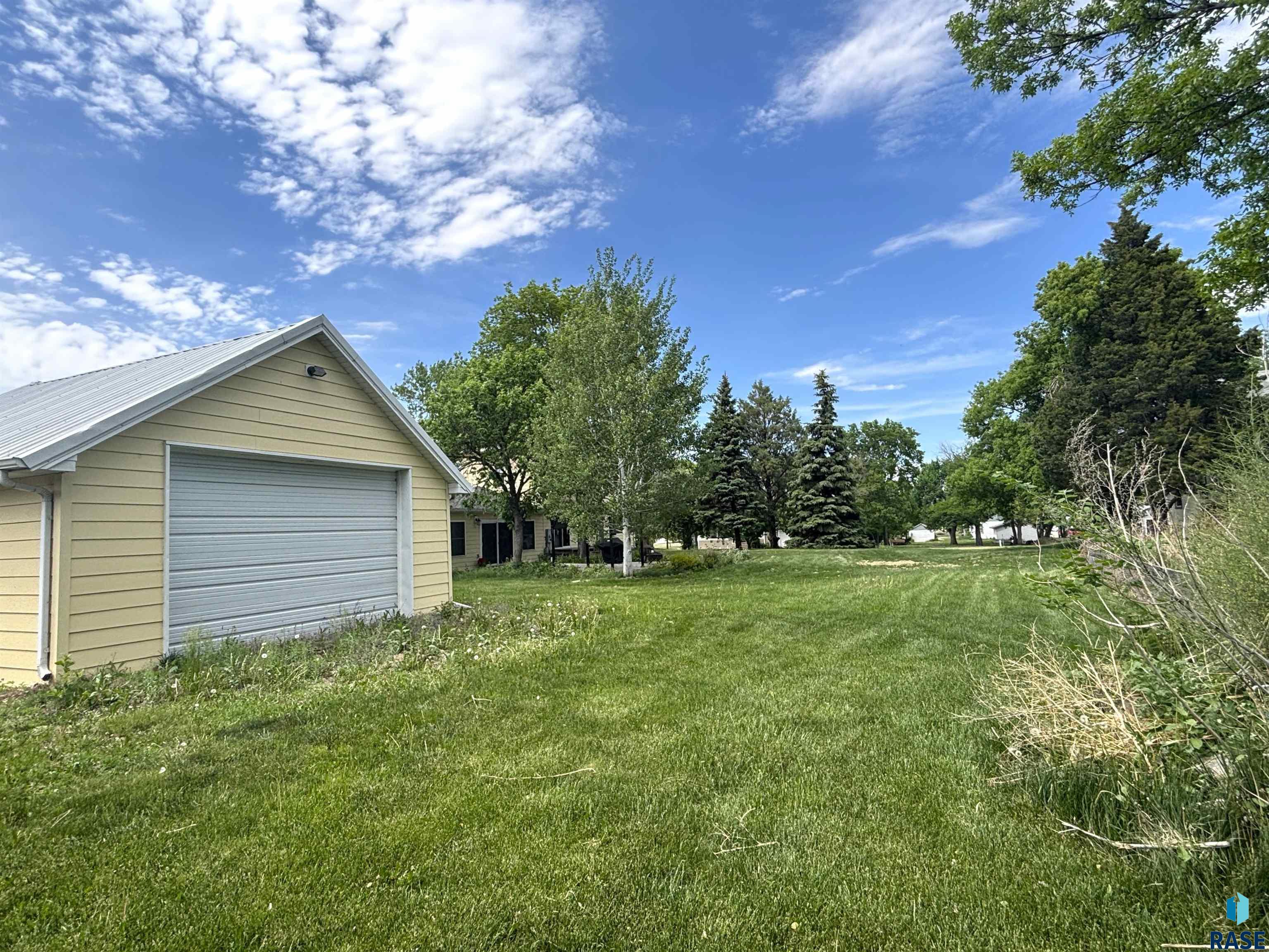324 2nd St Sw Street SW