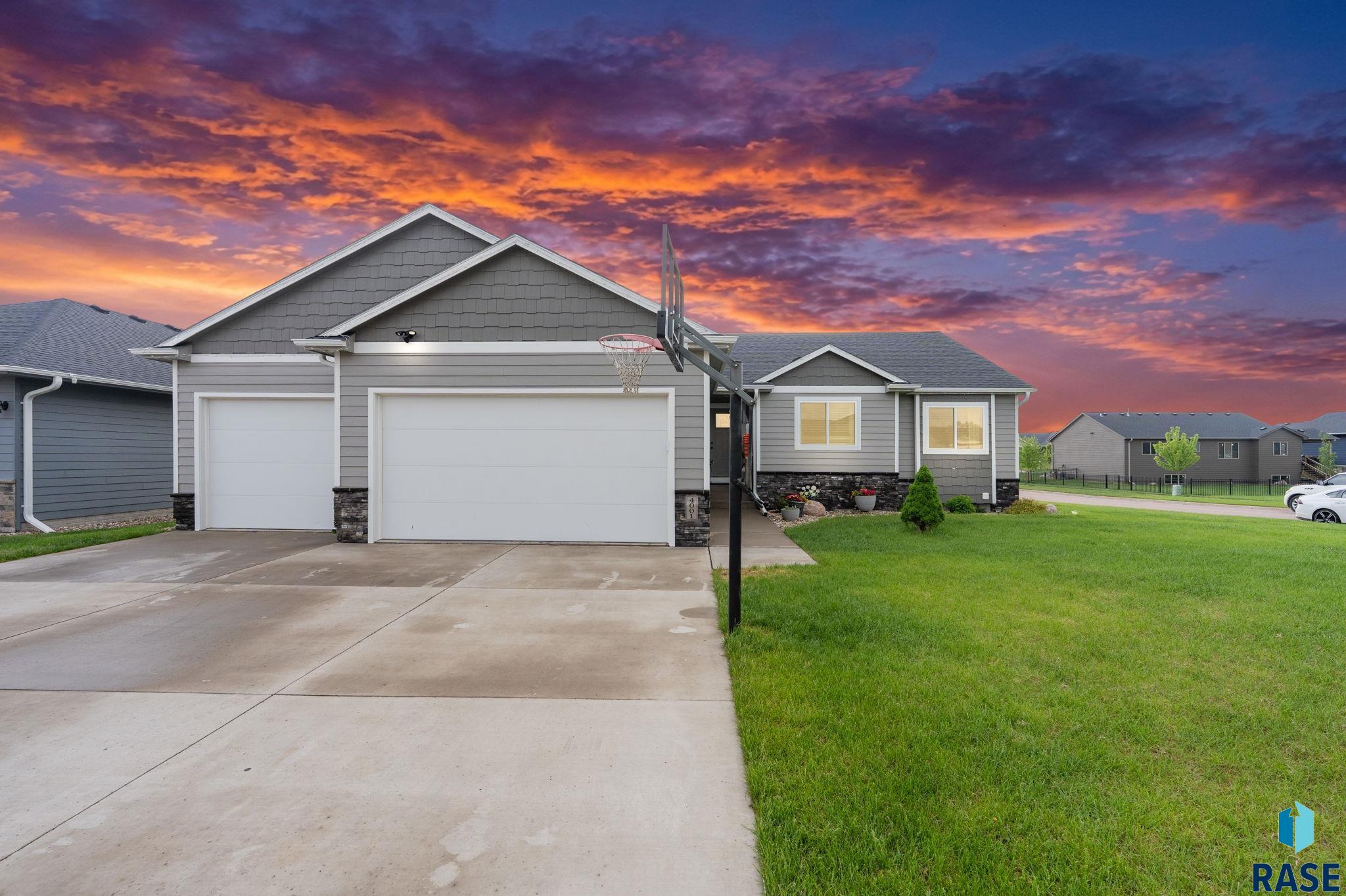 4001 S Catcher Ct, Sioux Falls