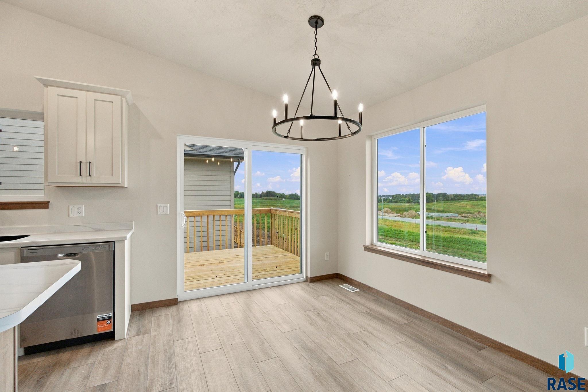 1709 Concord Dr, Sioux Falls