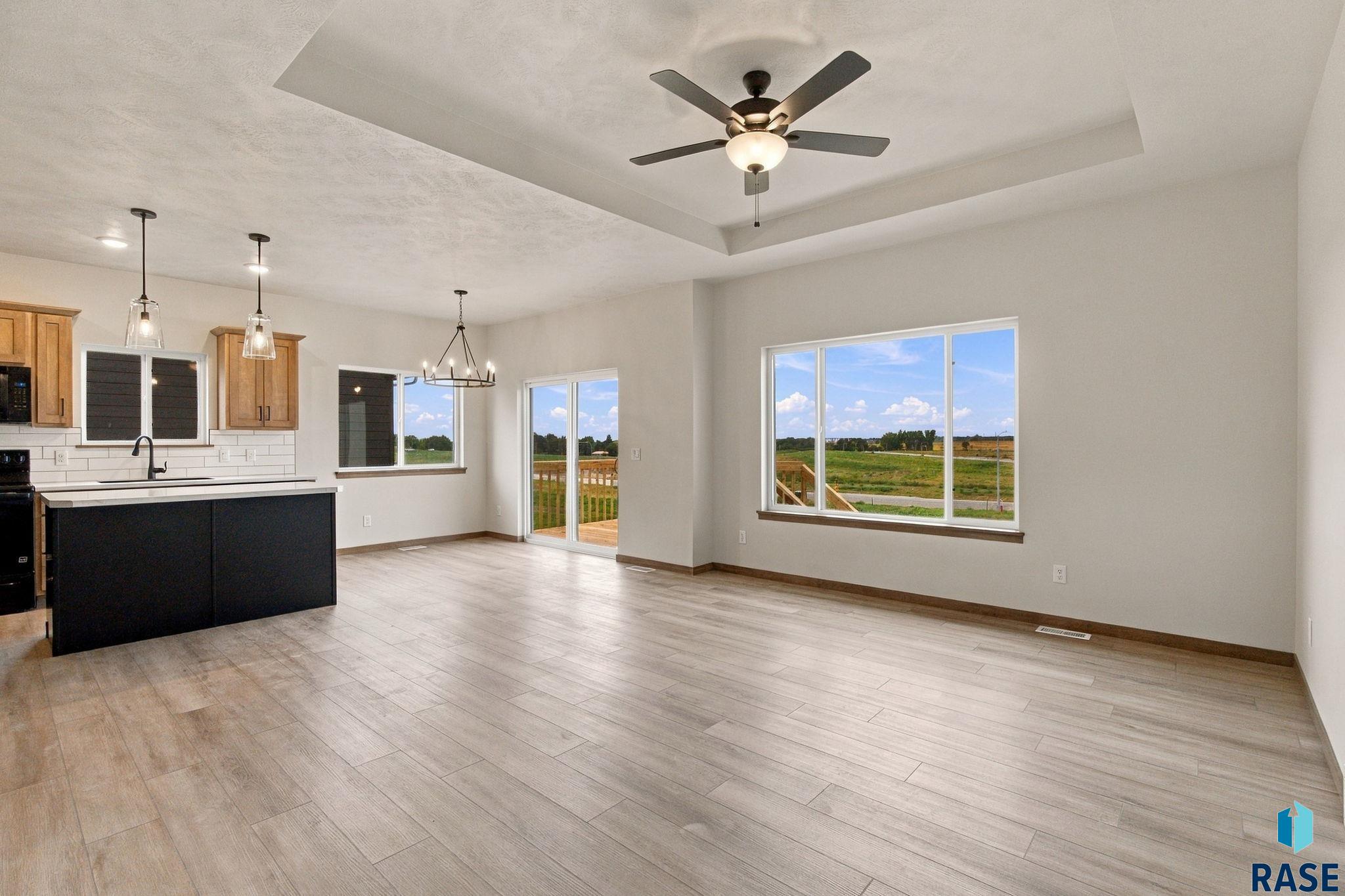 1713 Concord Dr, Sioux Falls