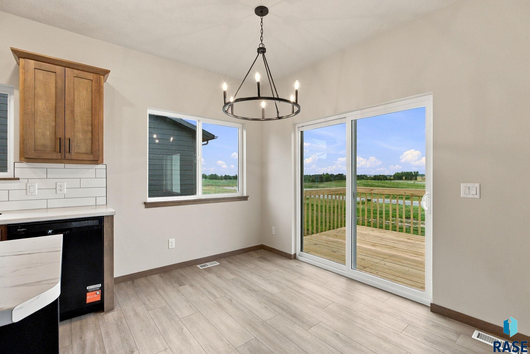 1713 Concord Dr, Sioux Falls
