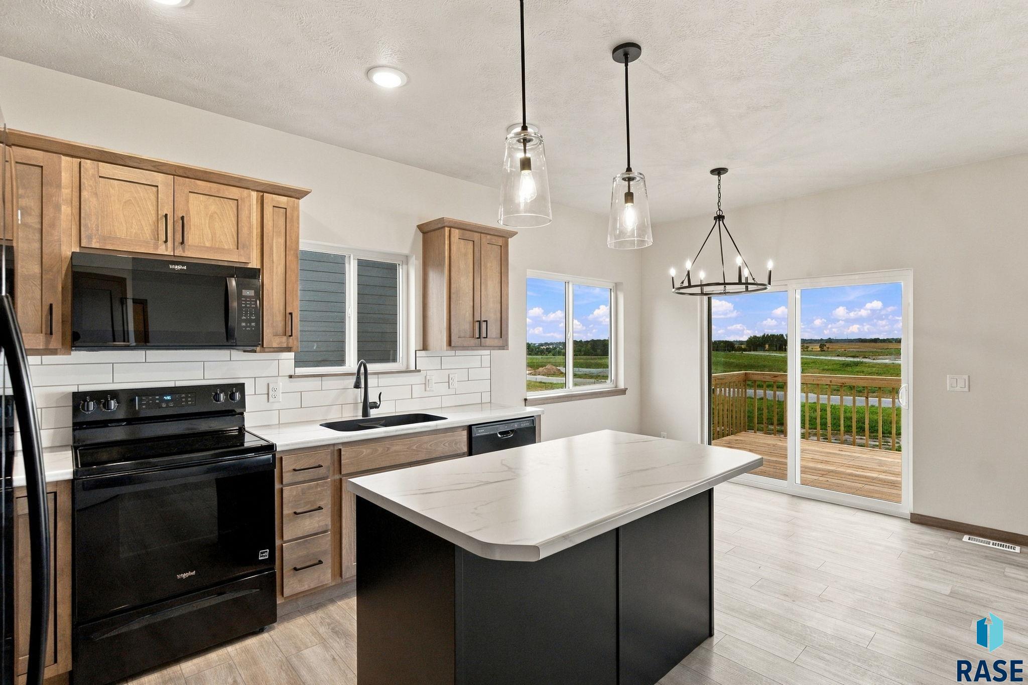 1713 Concord Dr, Sioux Falls