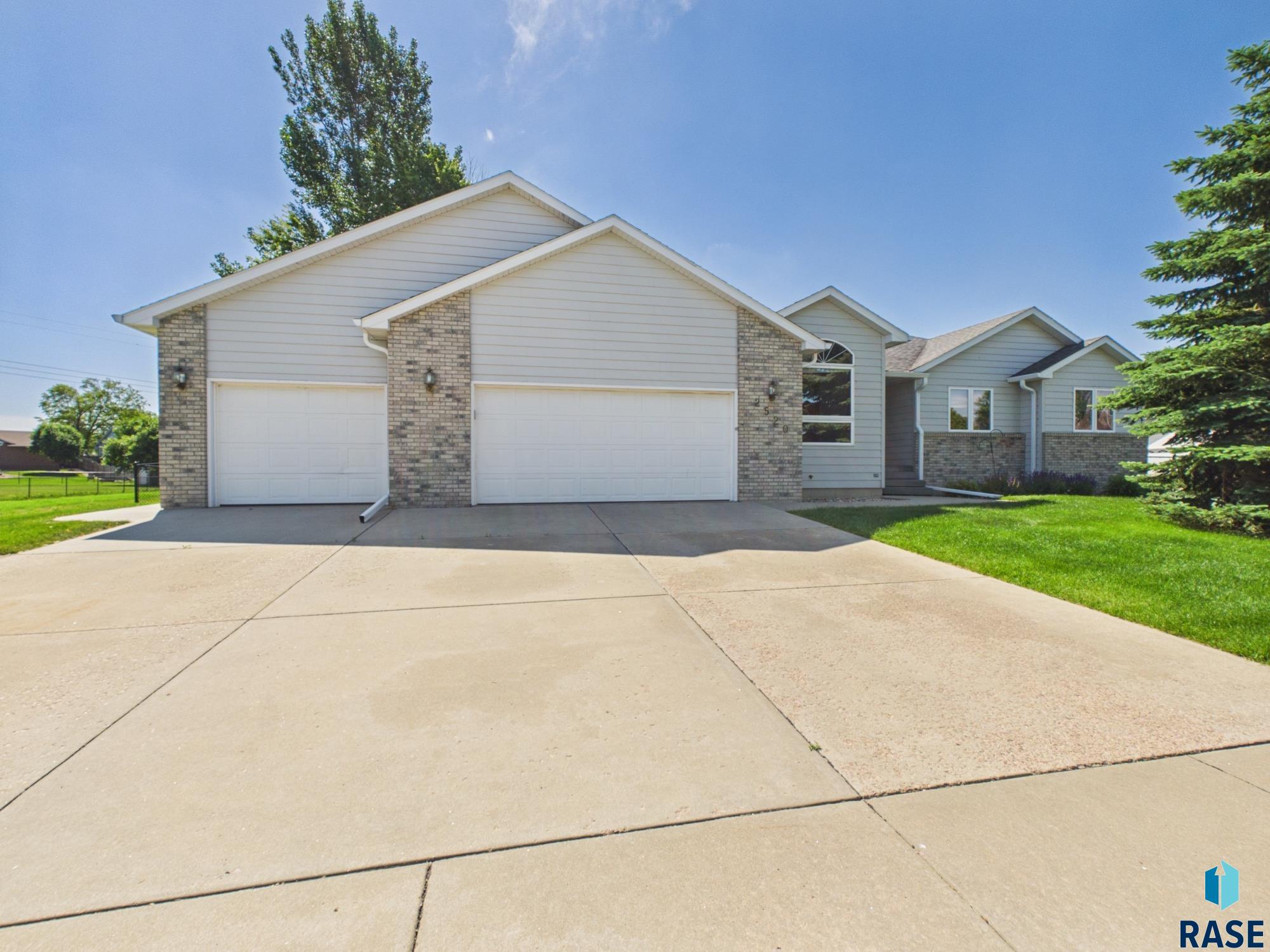 2520 S Eisenhower Ave, Sioux Falls