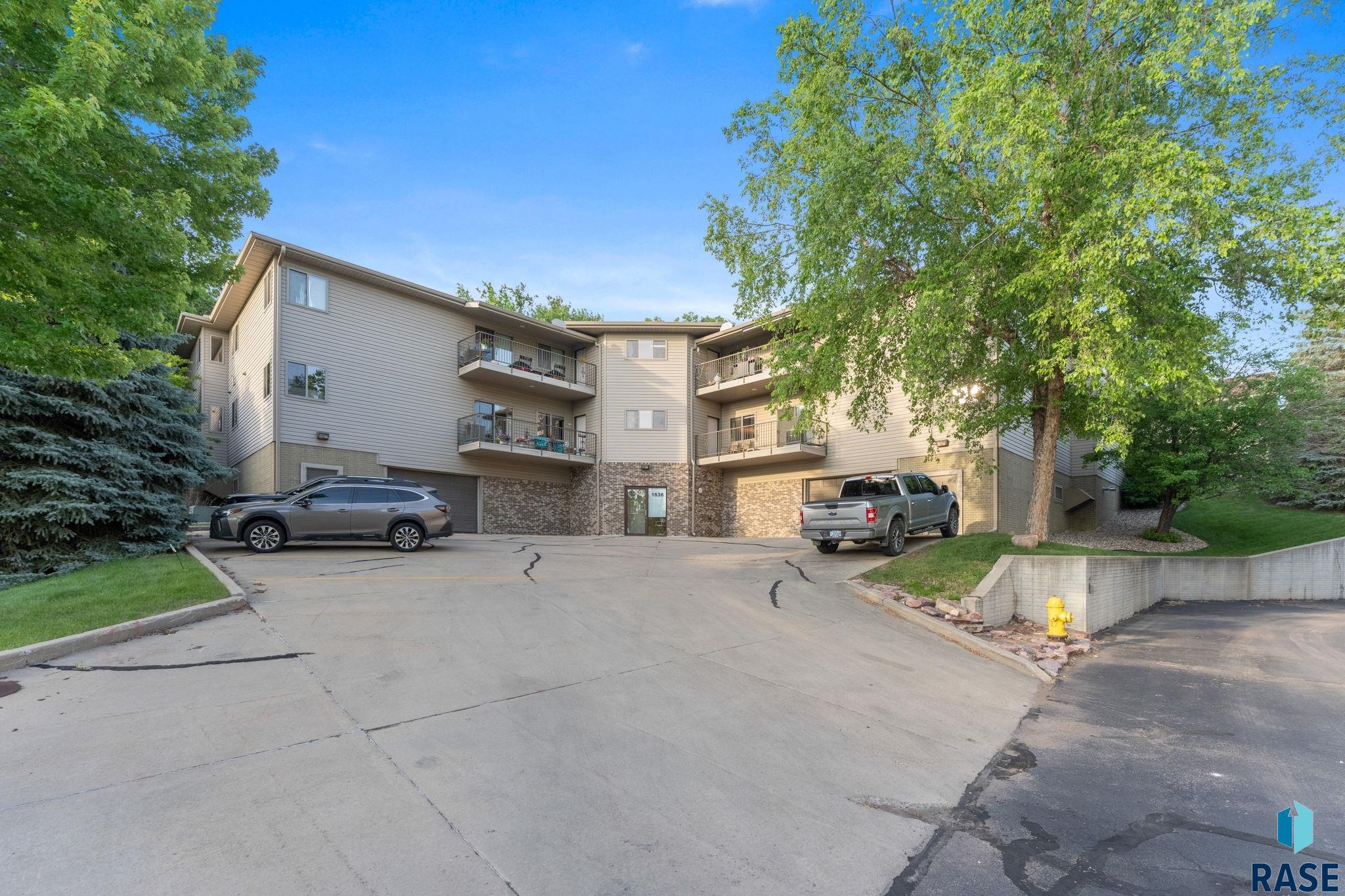 1536 S Southeastern Ave, Sioux Falls
