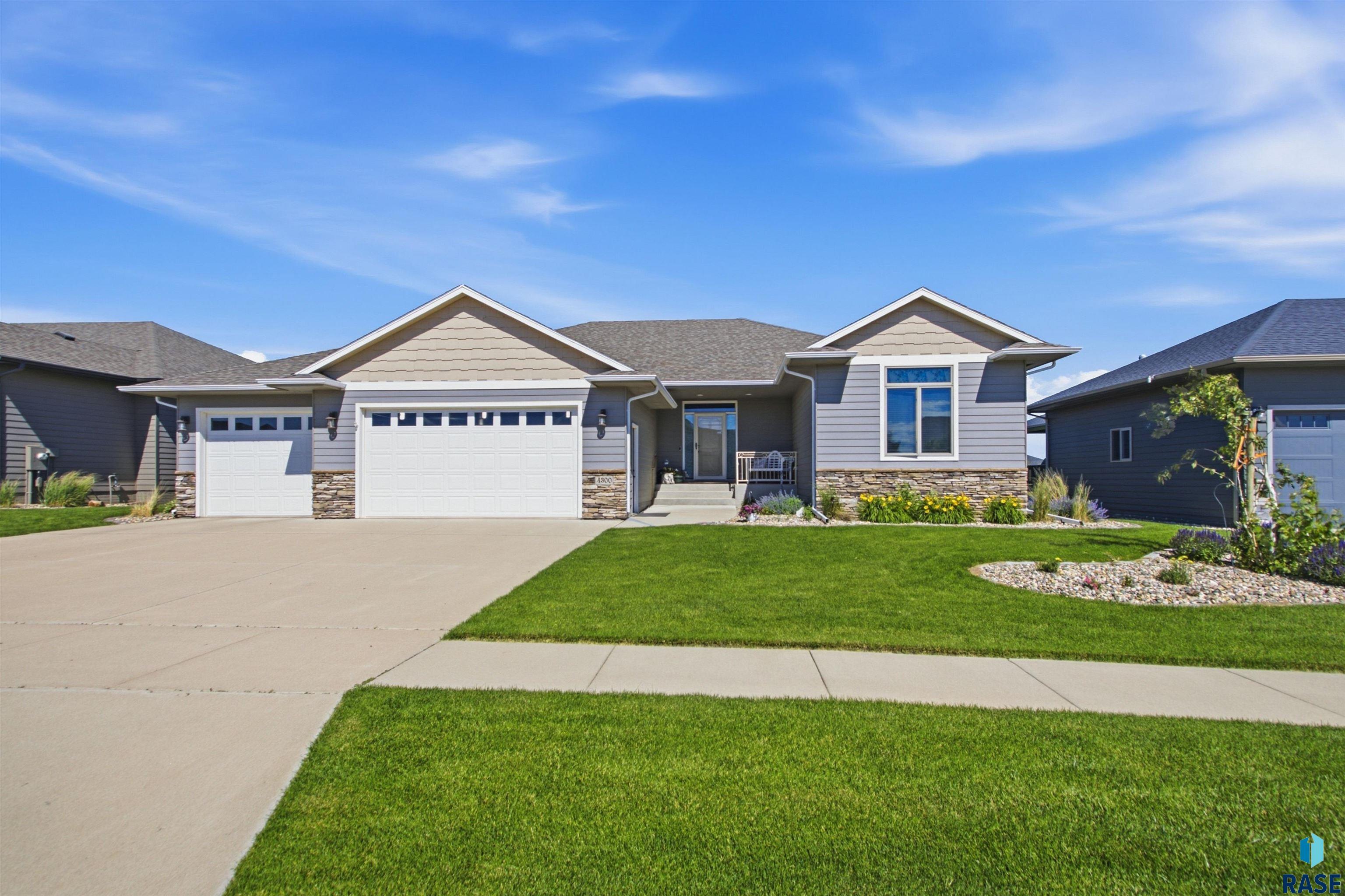 4300 S Safflower Ave, Sioux Falls