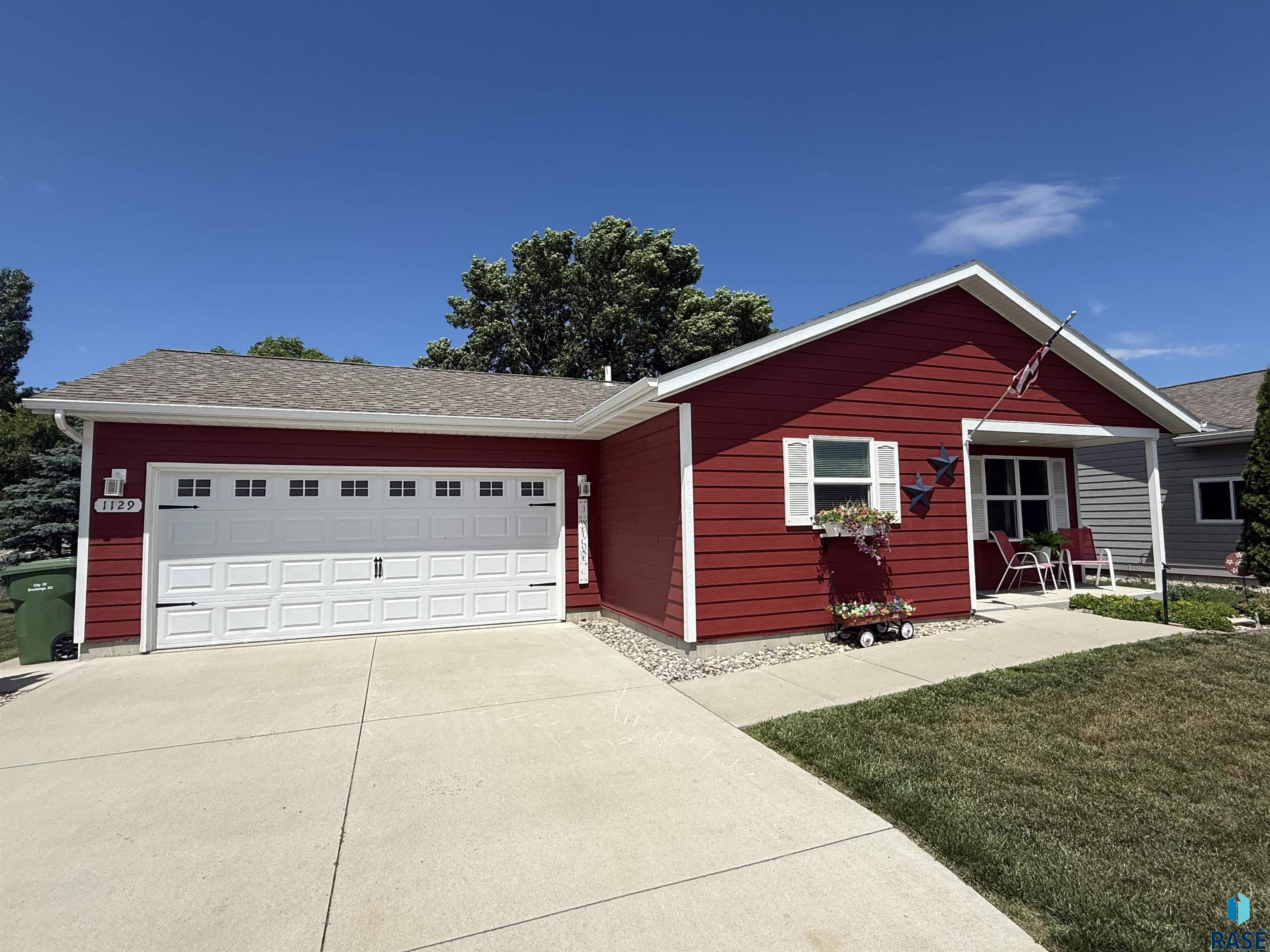 1129 Pactola CV, Brookings