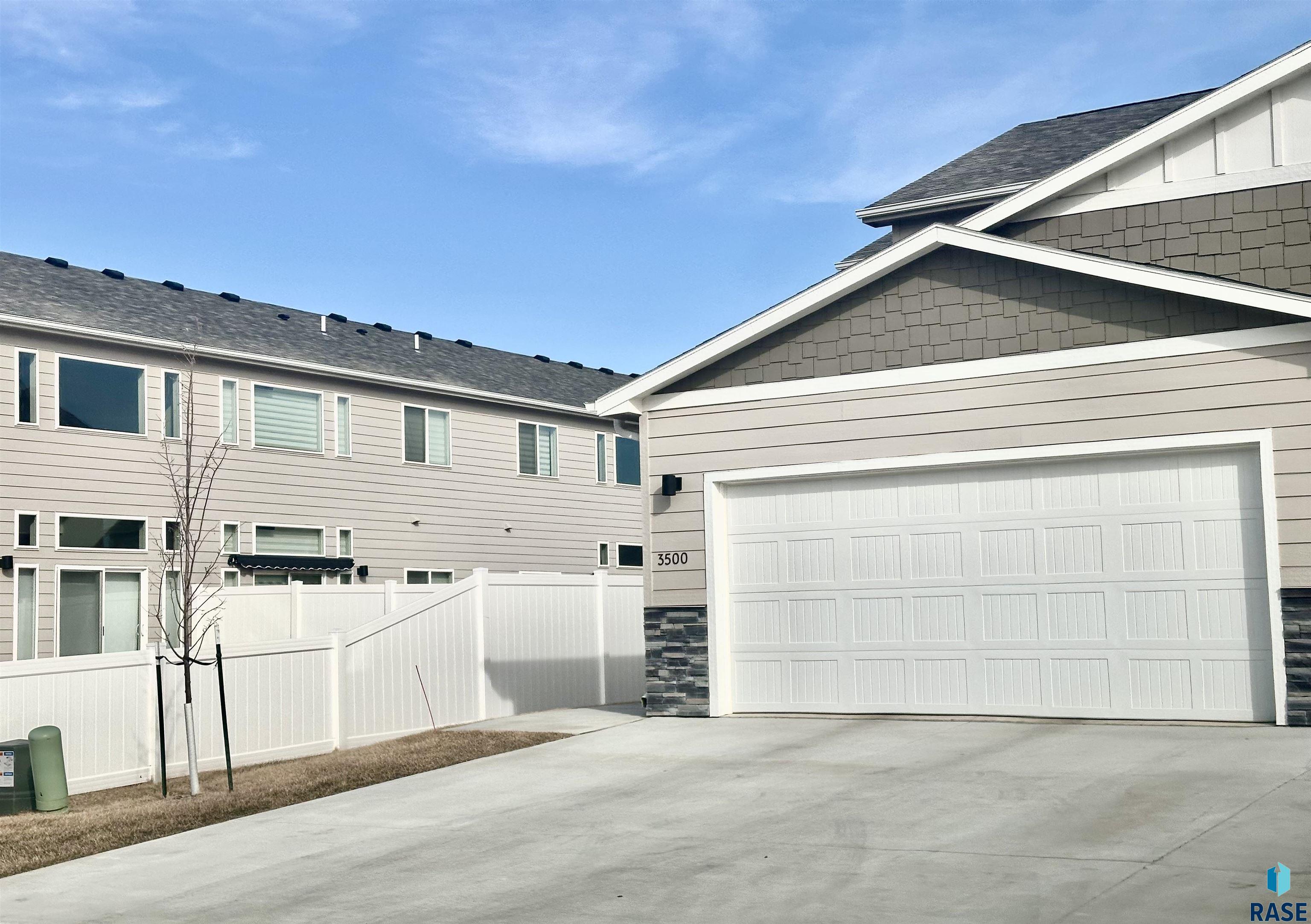 3500 S Chalice Pl, Sioux Falls