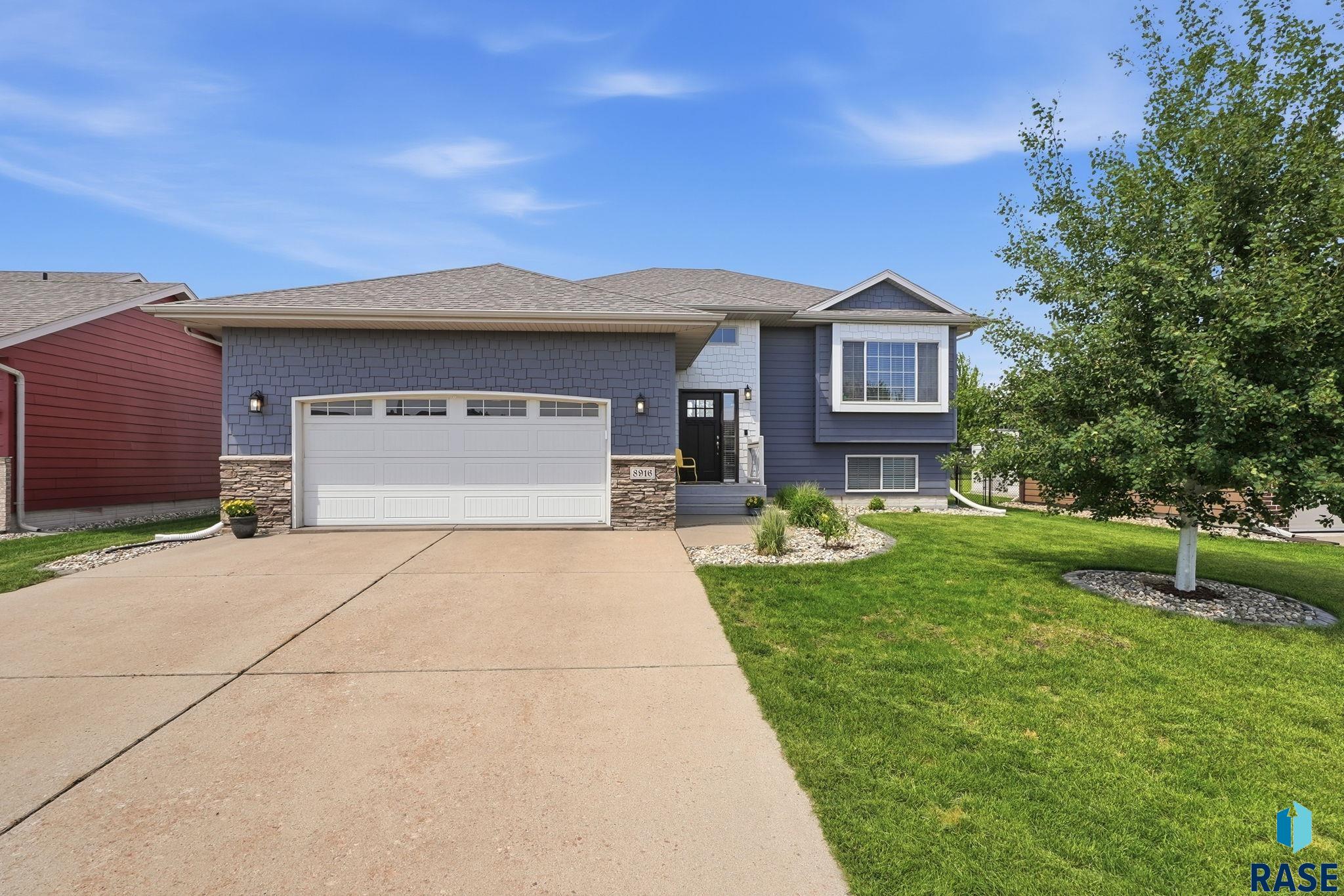 8916 W Norma Trl, Sioux Falls
