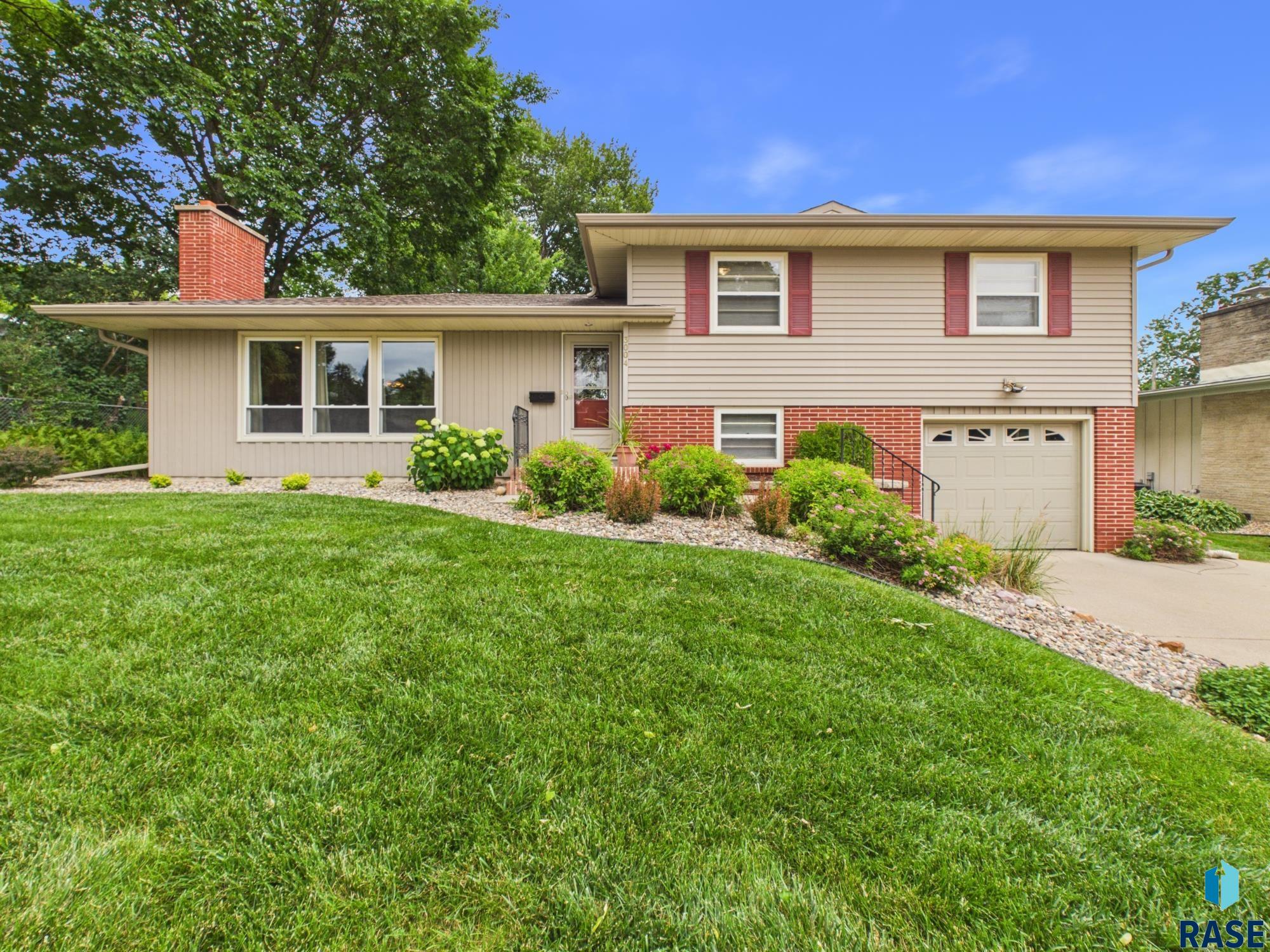 3004 S Carter Pl, Sioux Falls