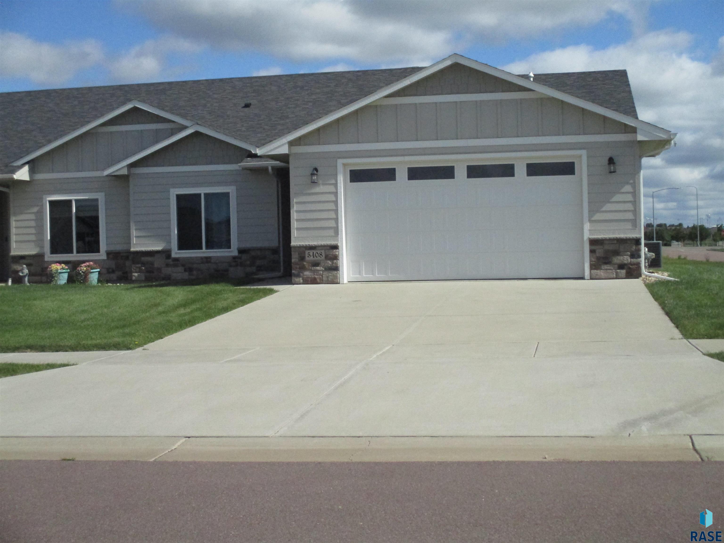 5408 E Wonder St, Sioux Falls