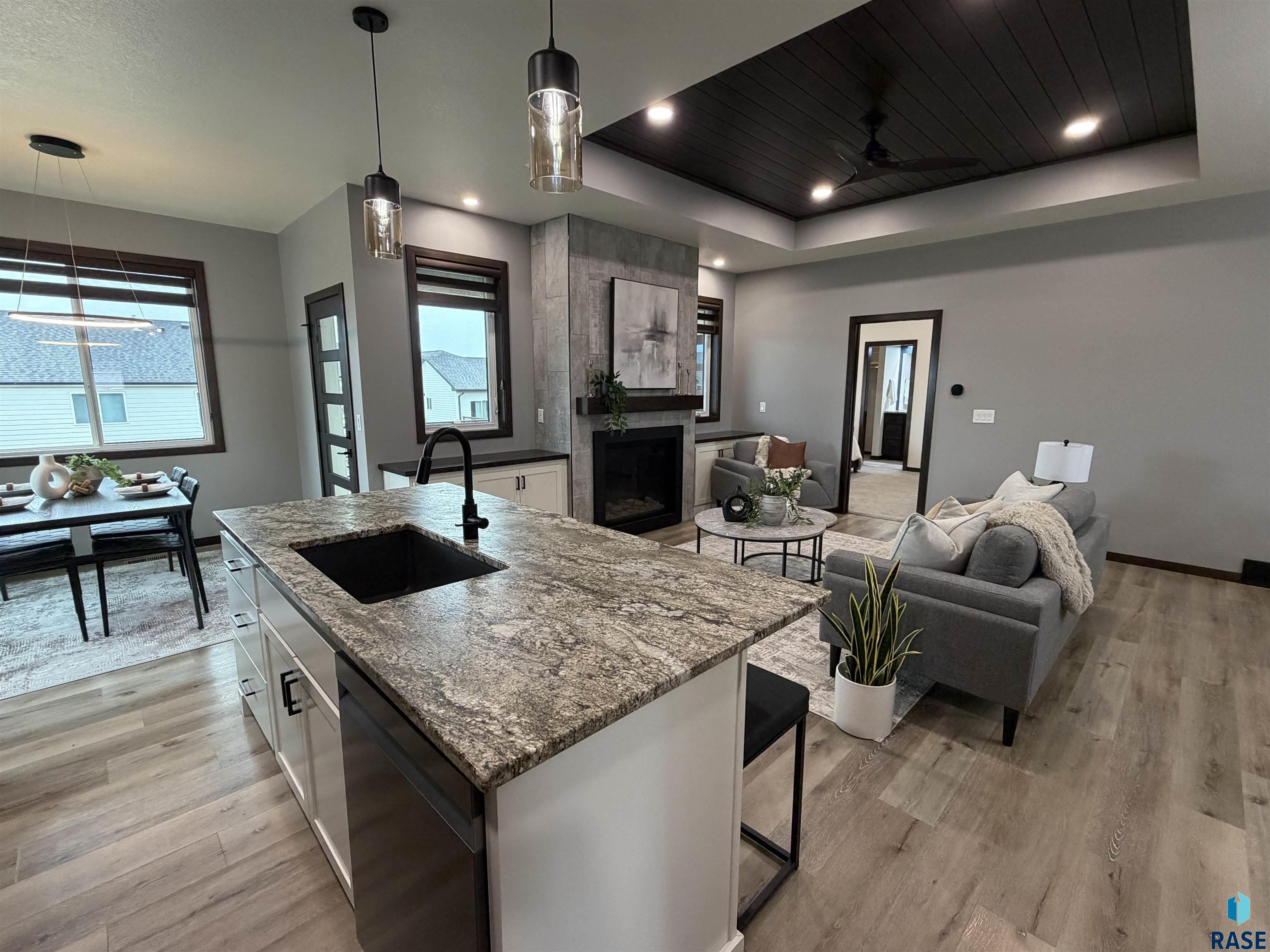 4104 INFIELD Ave, Sioux Falls