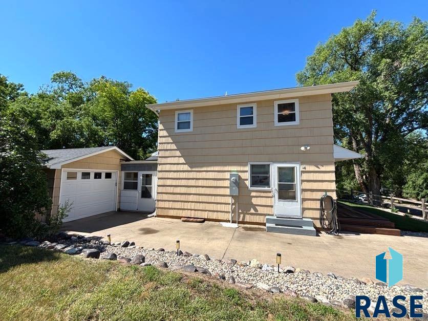 114 N Maple Ave Avenue