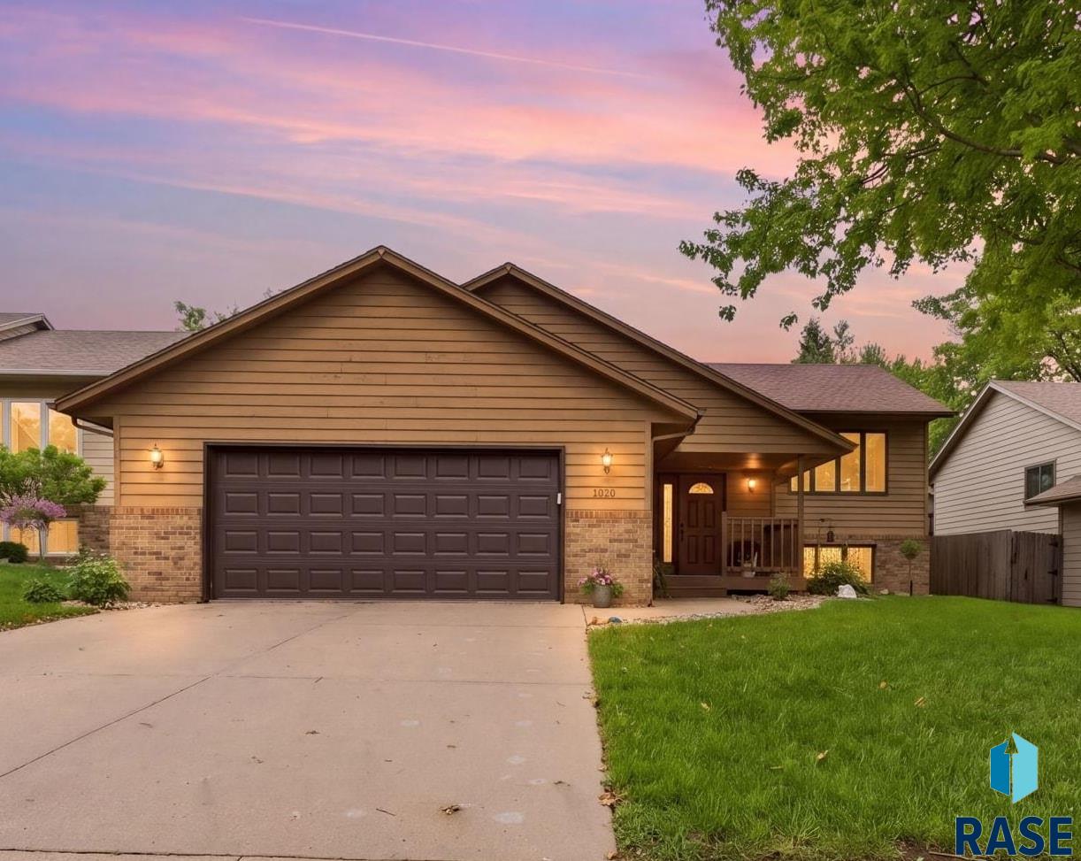 5024 E Fernwood Dr, Sioux Falls