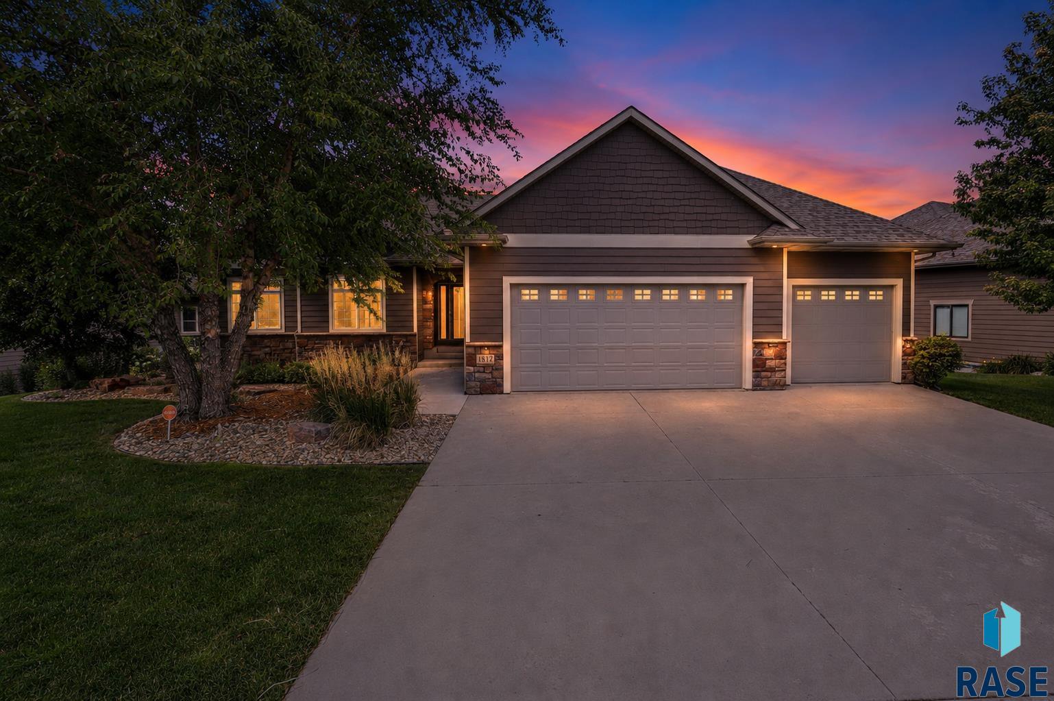 1817 Copper Crest Cir, Sioux Falls