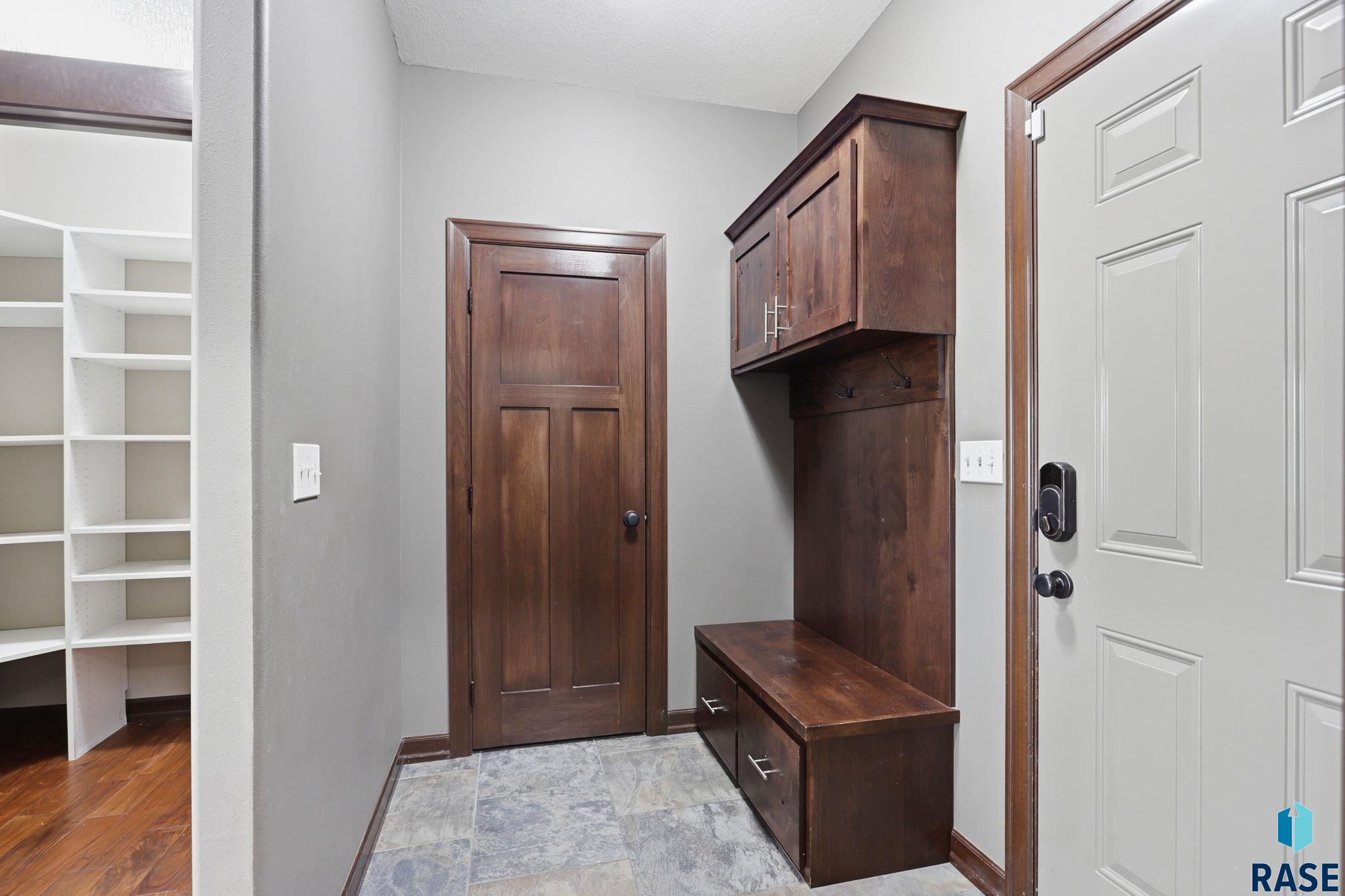 1817 Copper Crest Cir, Sioux Falls