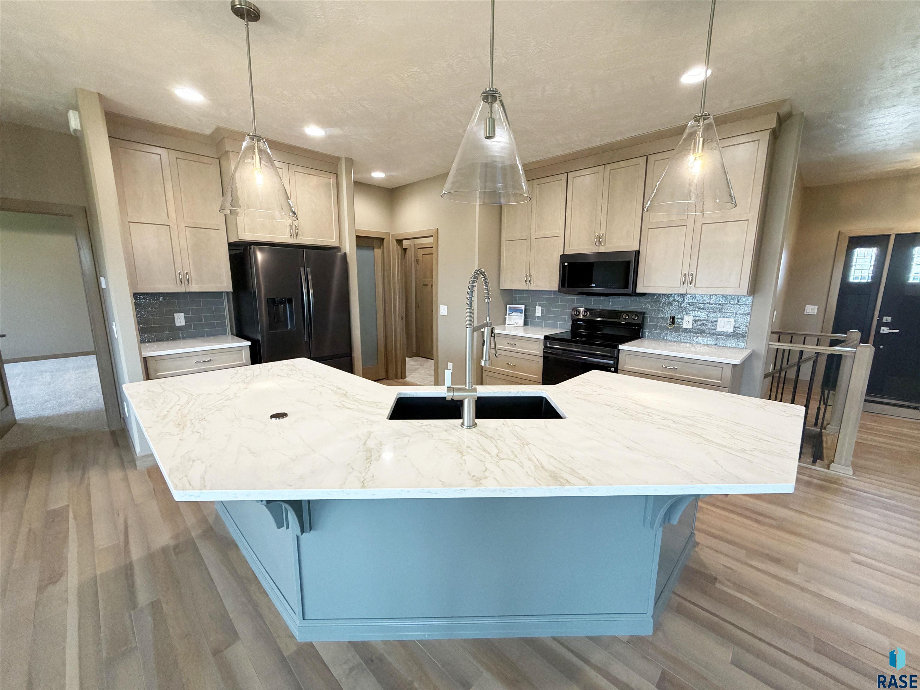 2905 Dunraven Ave, Sioux Falls