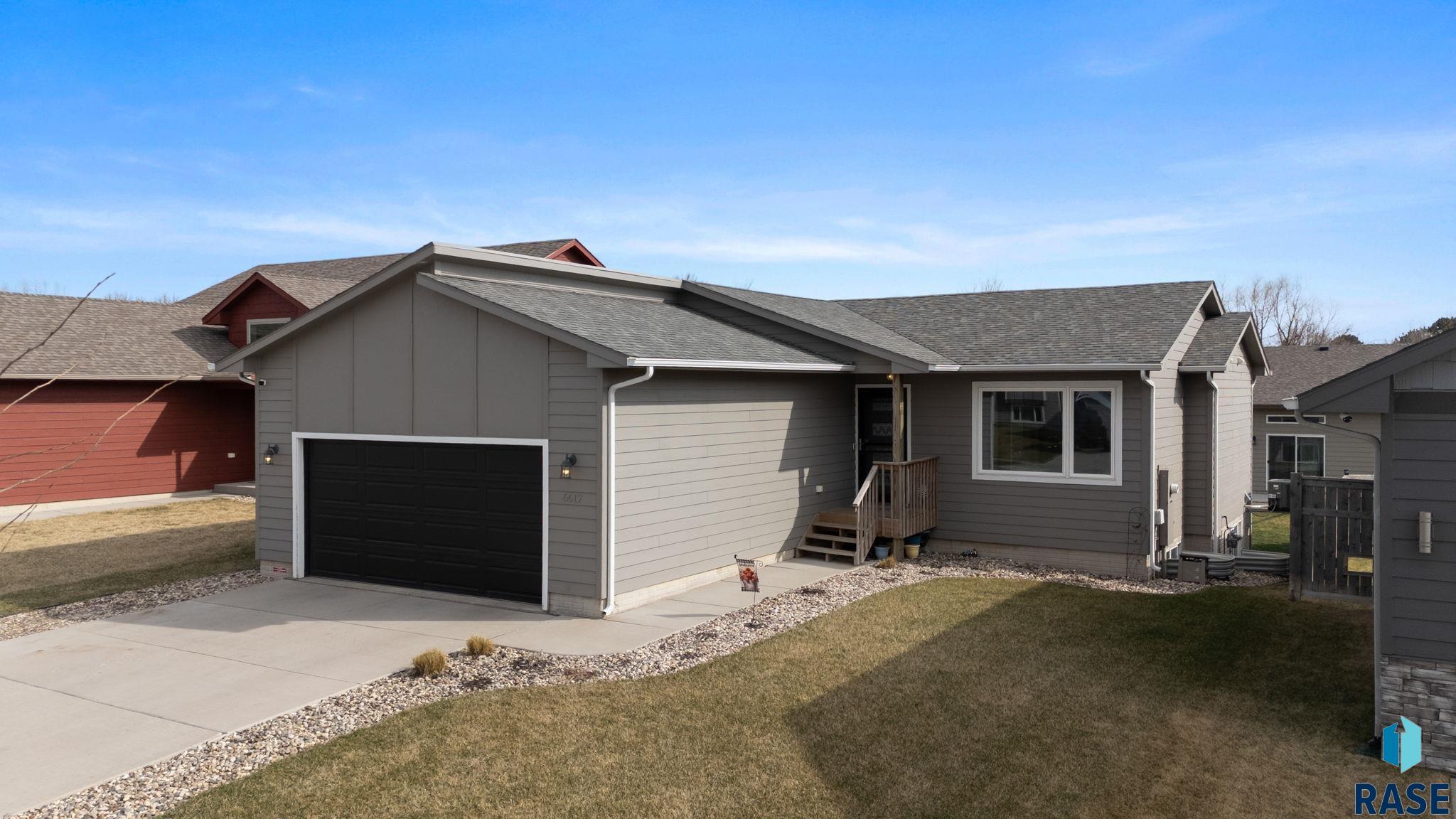 6617 W Amber St, Sioux Falls