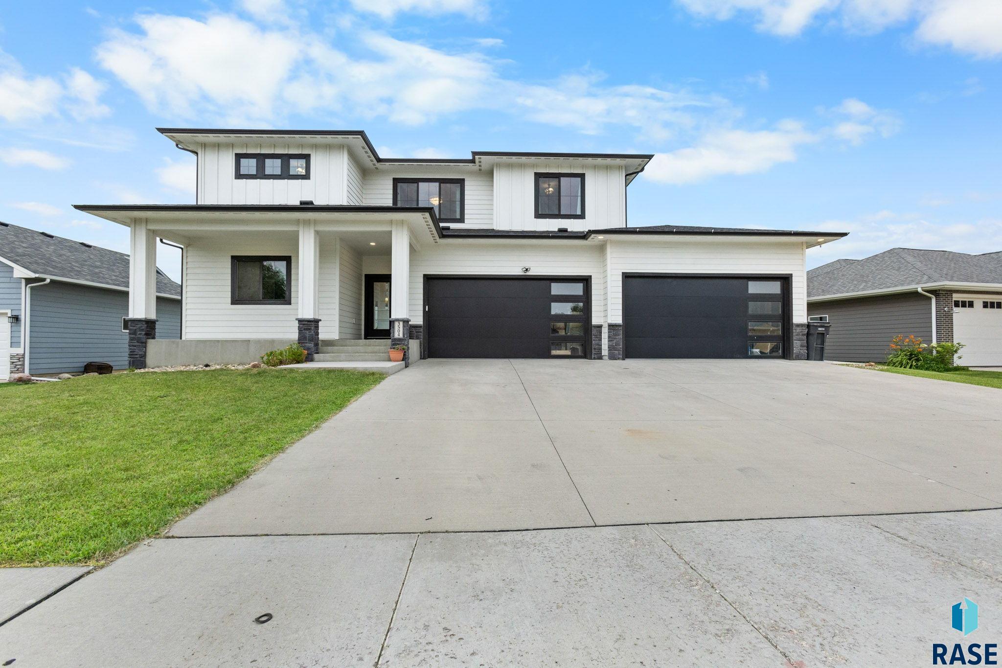 3504 E Broken Arrow St, Sioux Falls