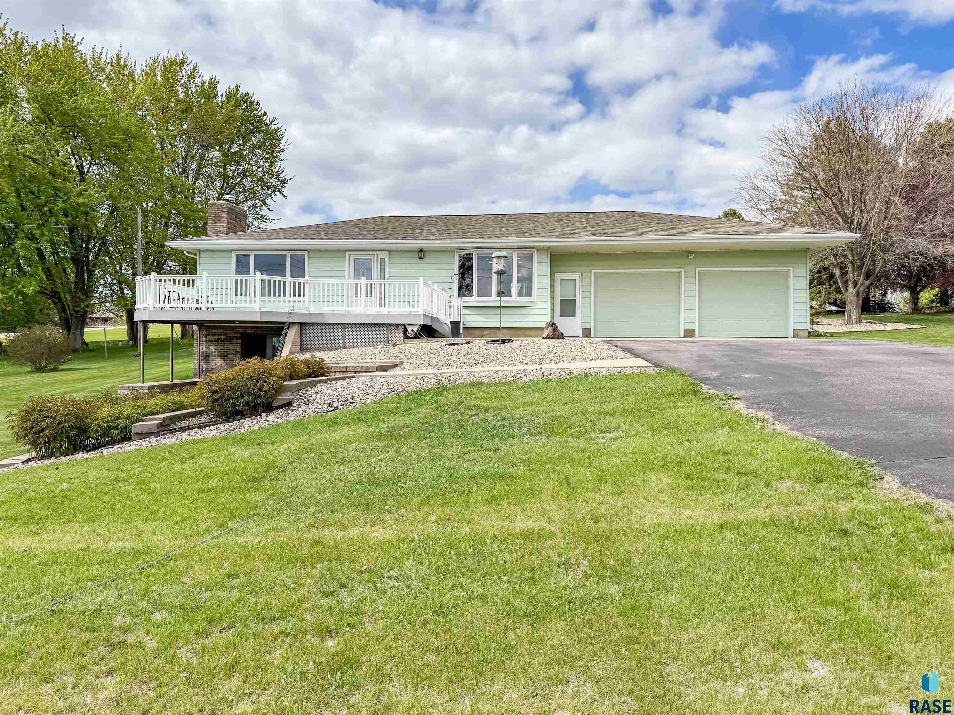 47638 Slip Up Creek Rd, Sioux Falls